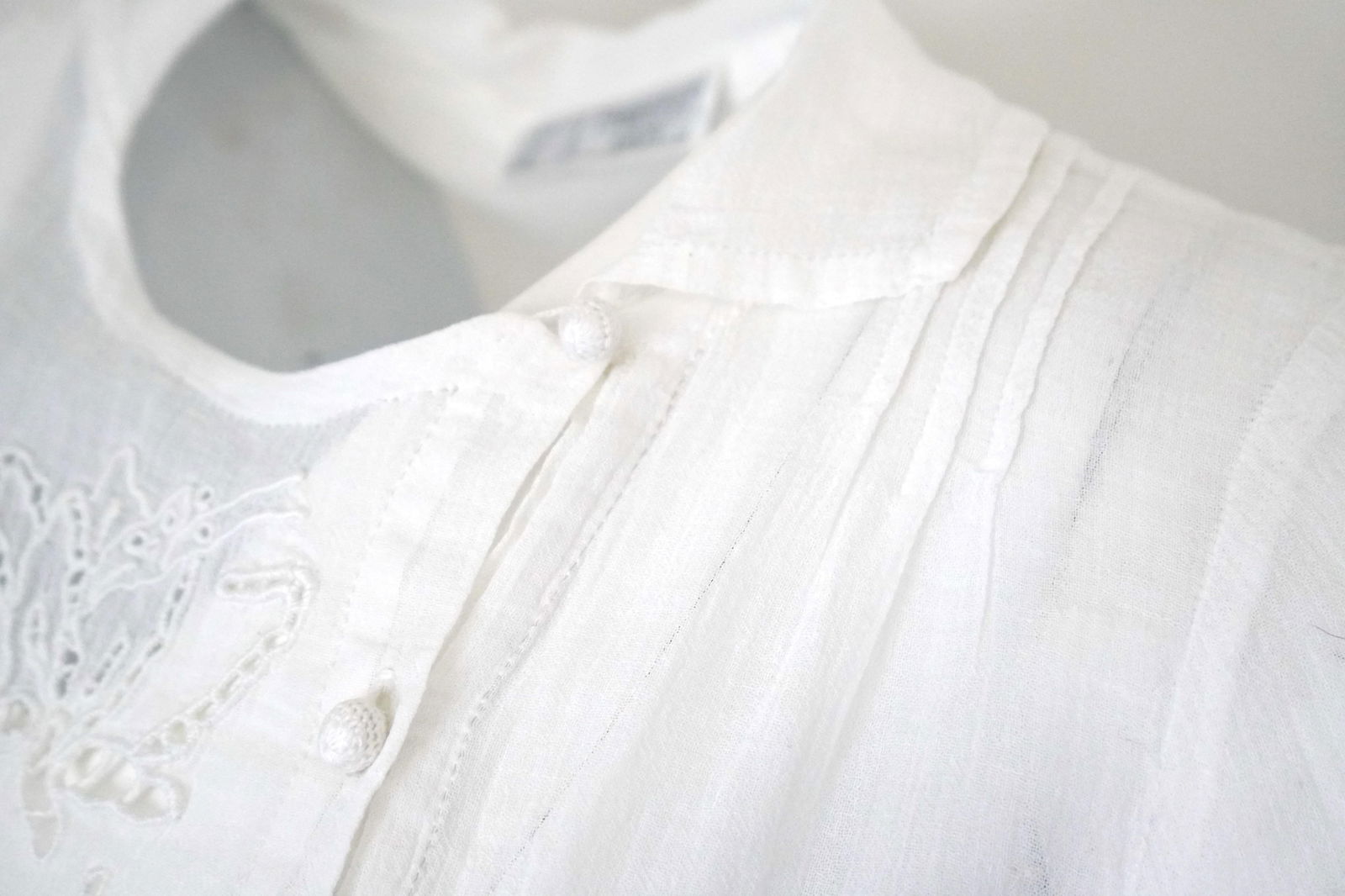 Vintage Emmanuelle Khanh White Linen Blouse RARE sz S - 9