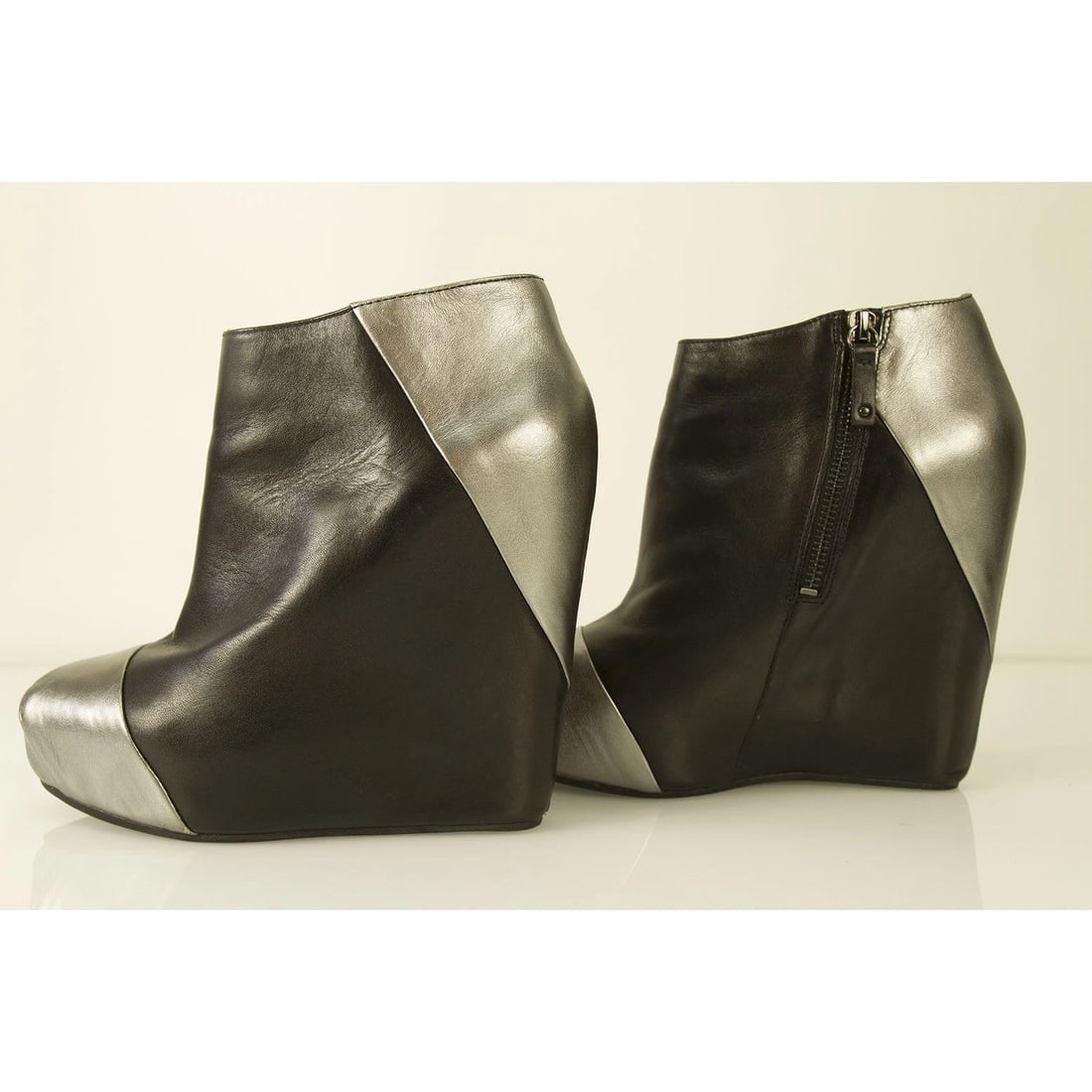 Pierre Balmain Black Leather & Silver Wedge platform Ankle Boot Booties Shoes 40 - 4