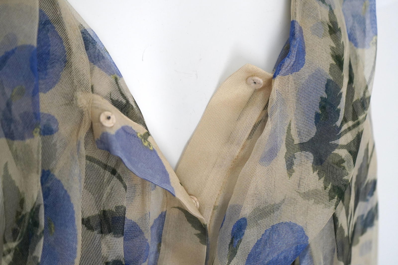 Oscar De La Renta Sheer Floral Sleeveless Blouse - 12