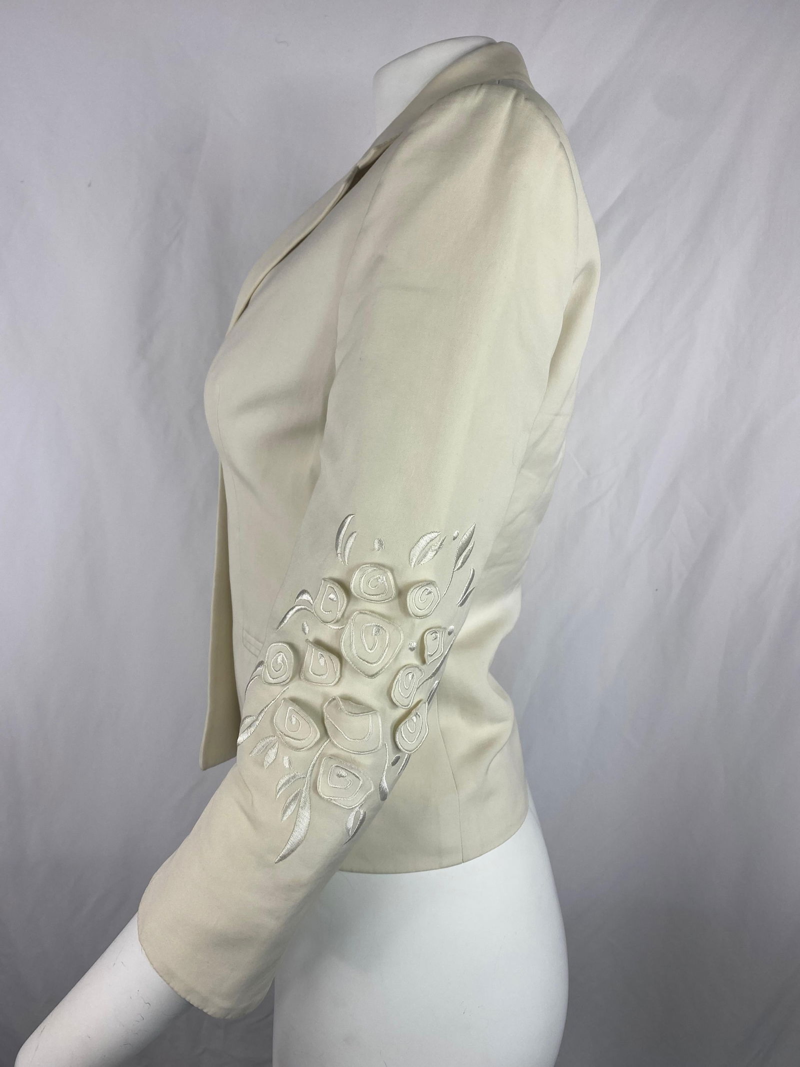 Gianni Versace White Blazer Jacket, Size 38 - 17