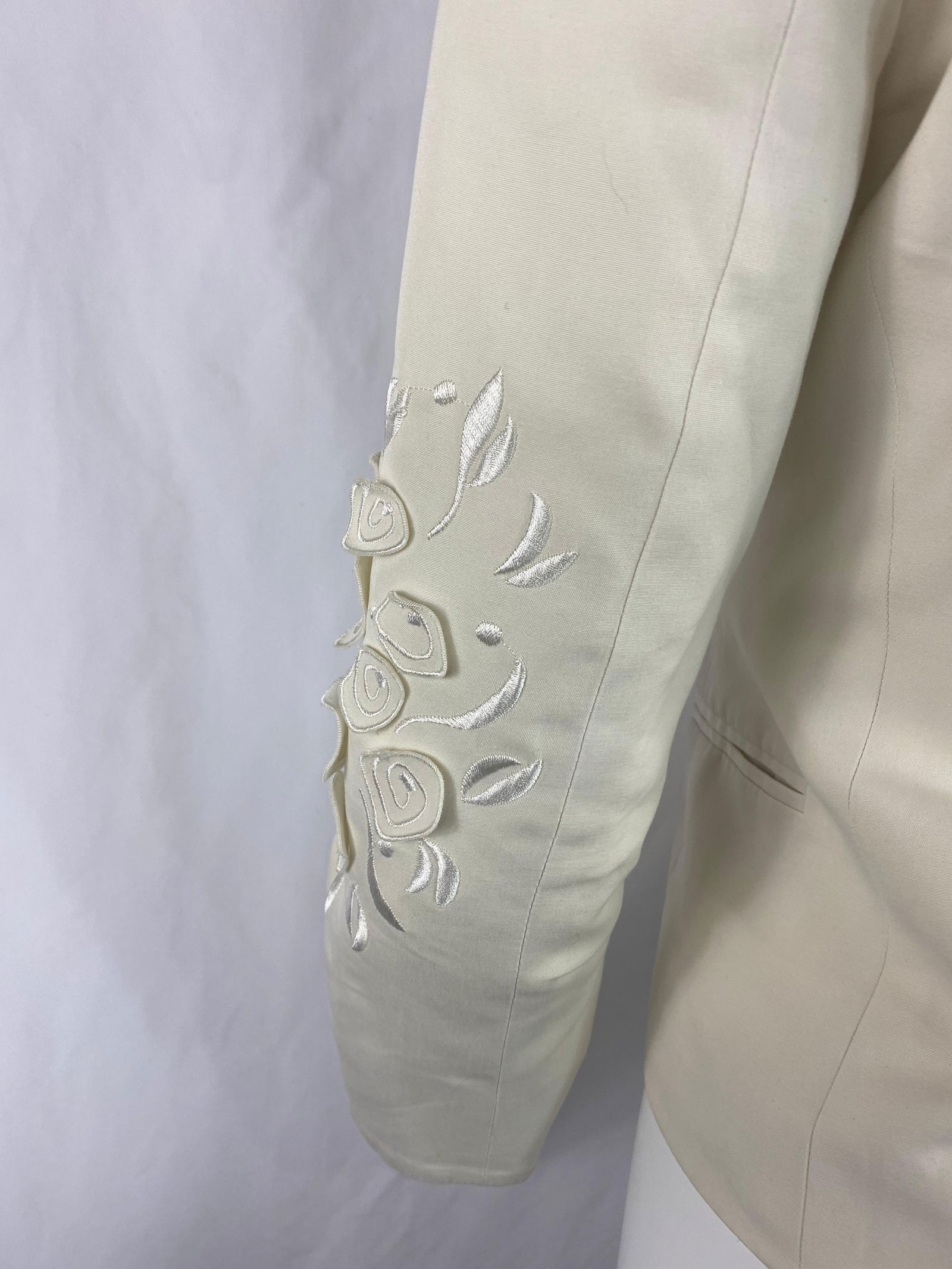 Gianni Versace White Blazer Jacket, Size 38 - 3