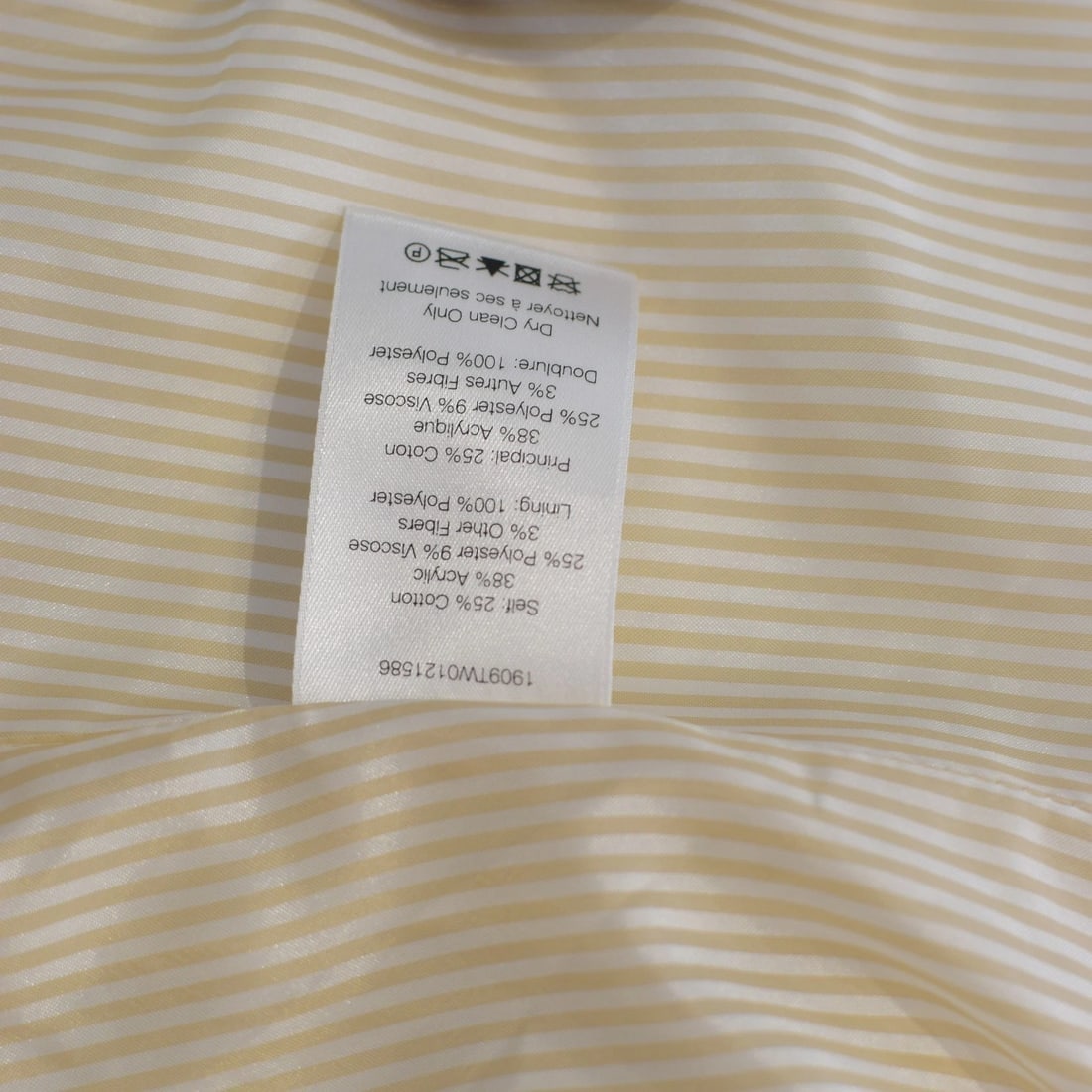 Veronica Beard Cream Tweed Bouclé Blazer with Black Trim – Made in USA, Size 10 - 3