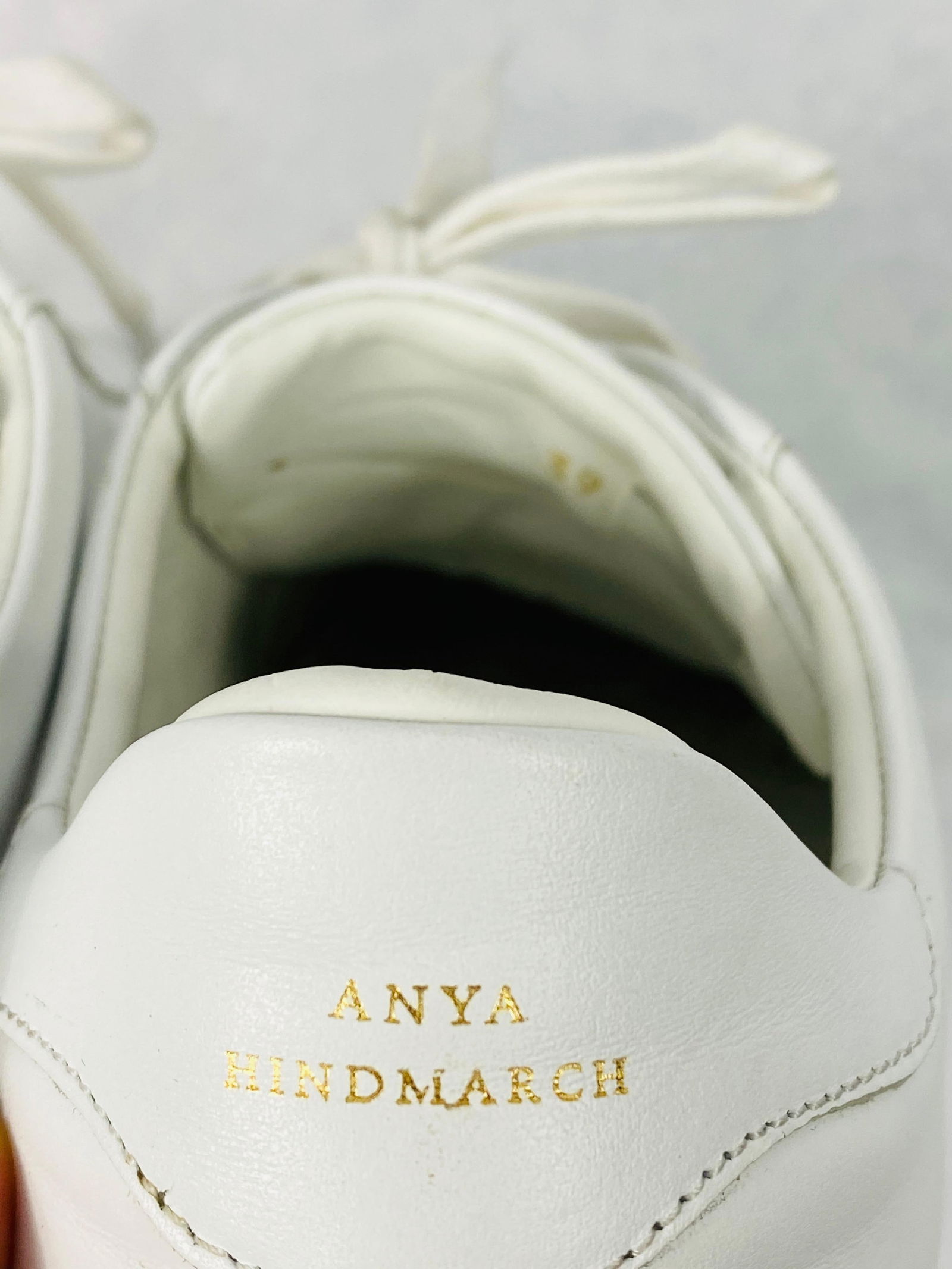 Anya Hindmarch White Leather Sneakers Size 39 - 19