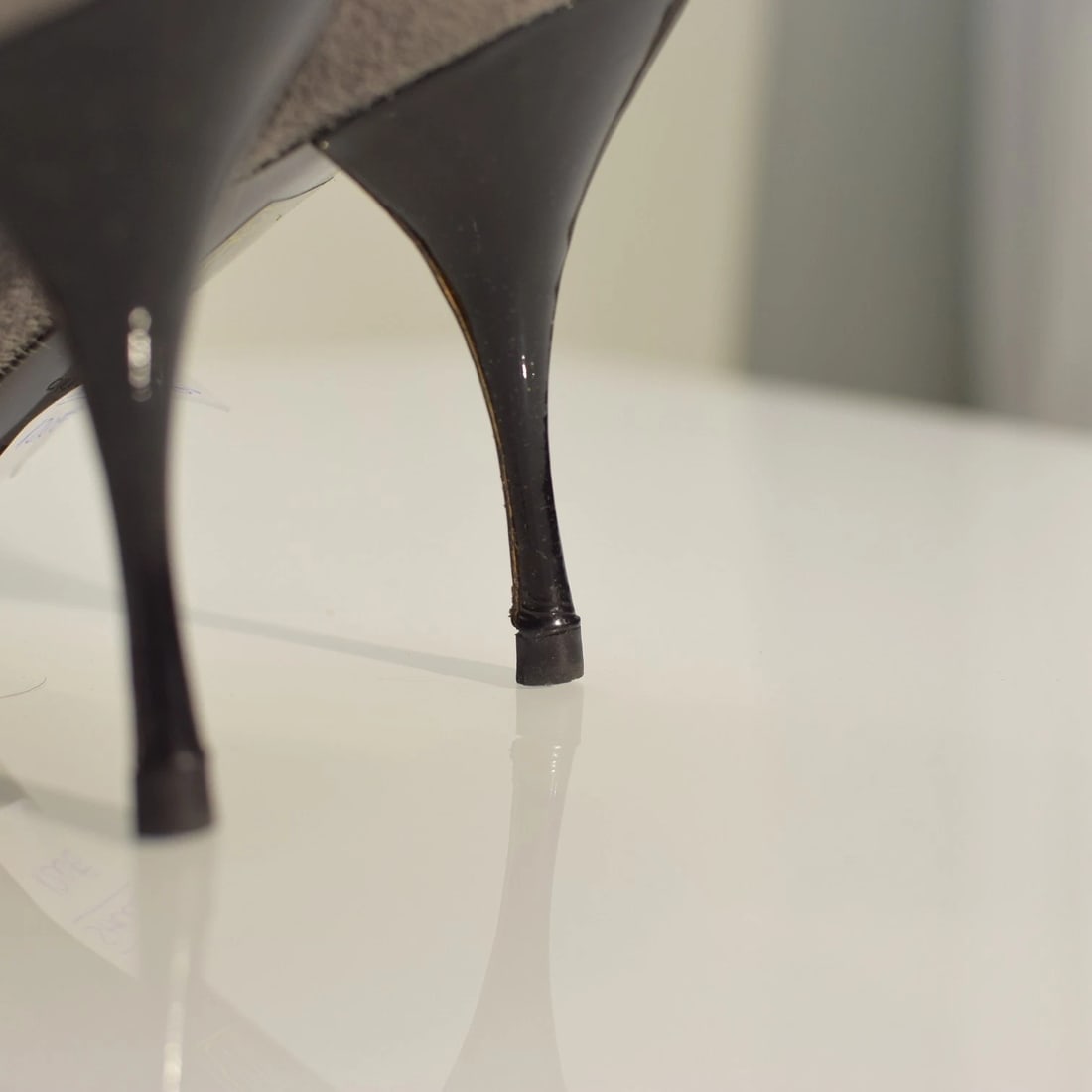 Miu Miu Bow Pumps – Gray Suede with Black Patent Leather Cap Toe size 39.5 - 10