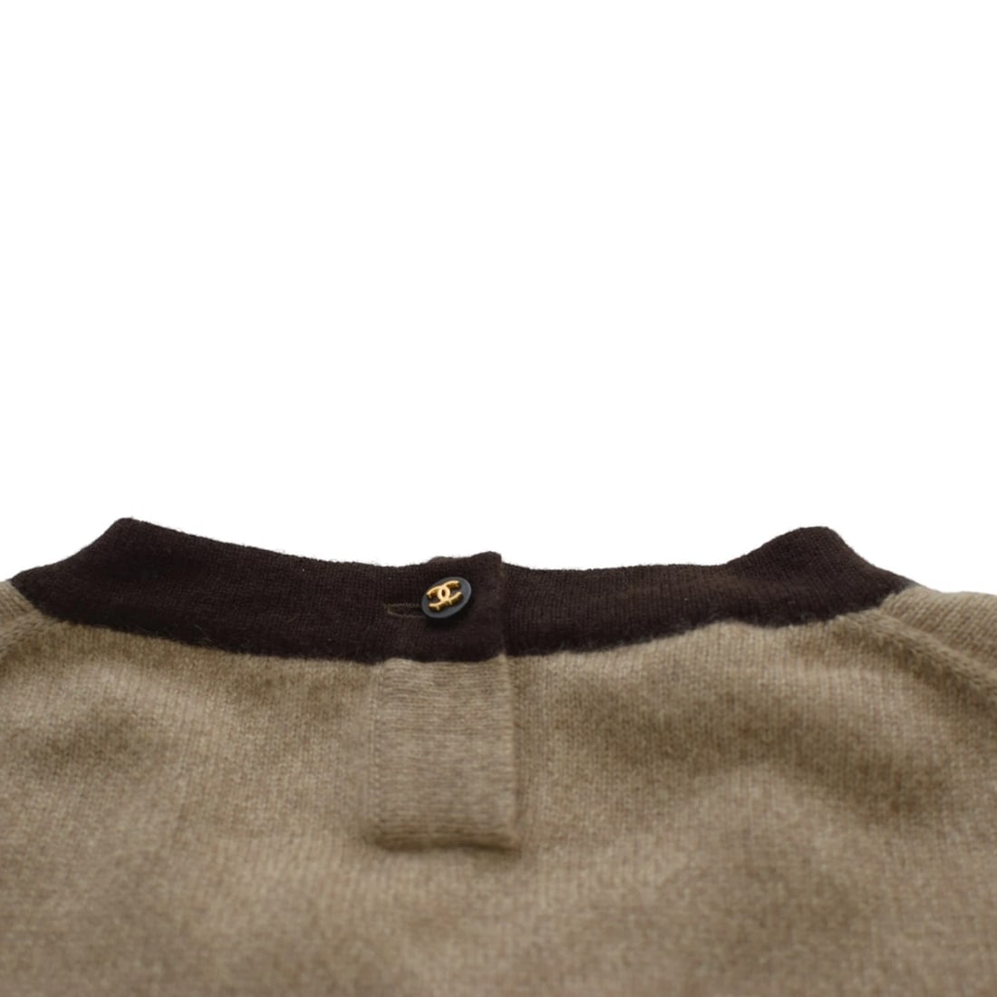 CHANEL Boutique Vintage Short Sleeve Knit Sweater Beige/Brown CC Button Size S - 8