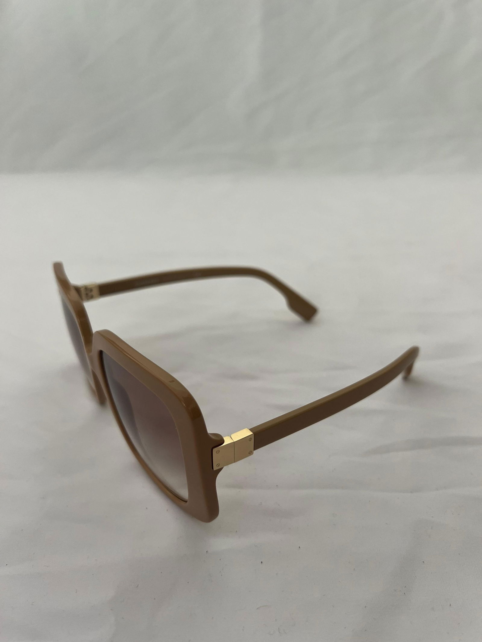 Burberry Beige Square Sunglasses - 3