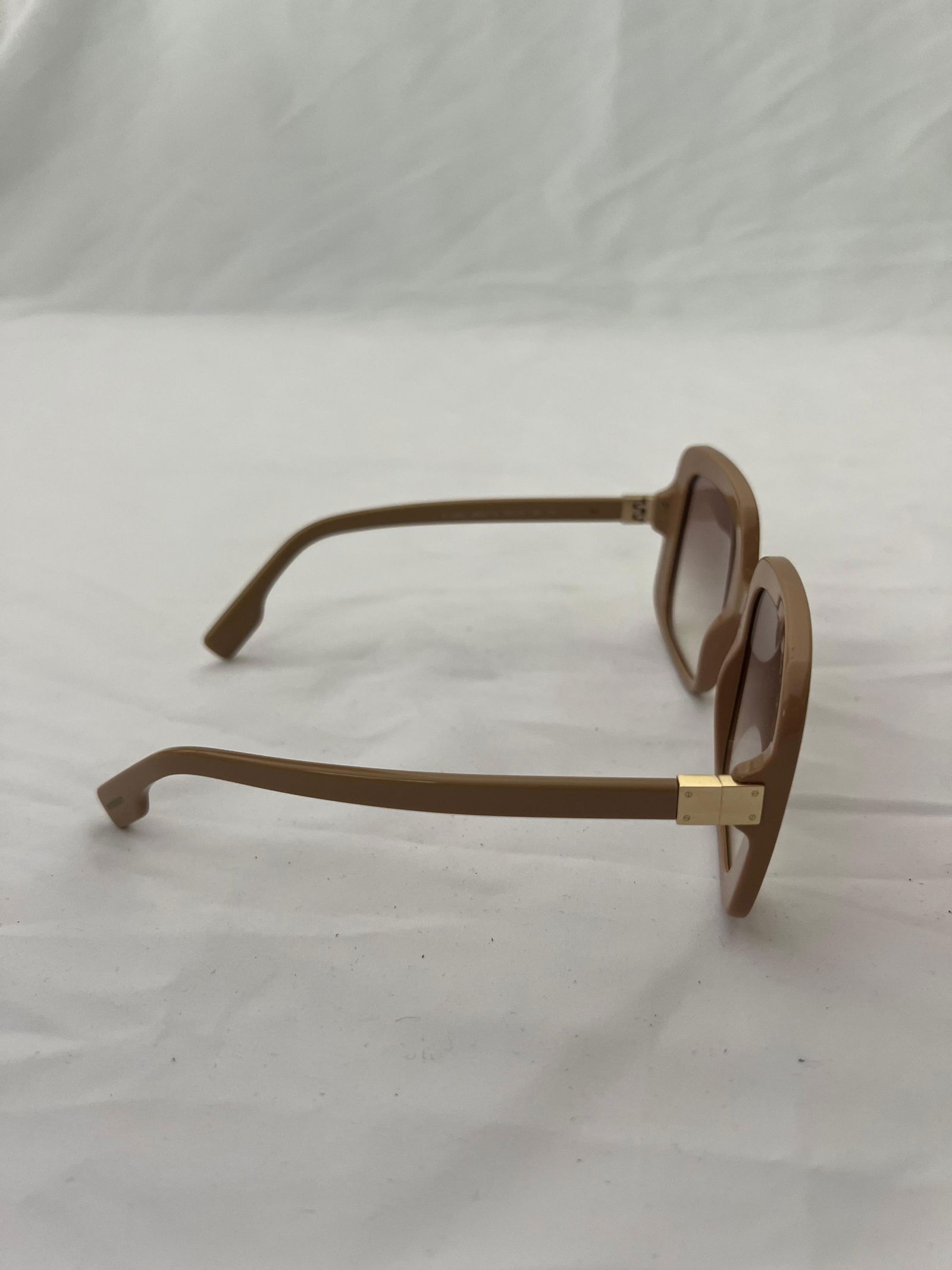 Burberry Beige Square Sunglasses - 5
