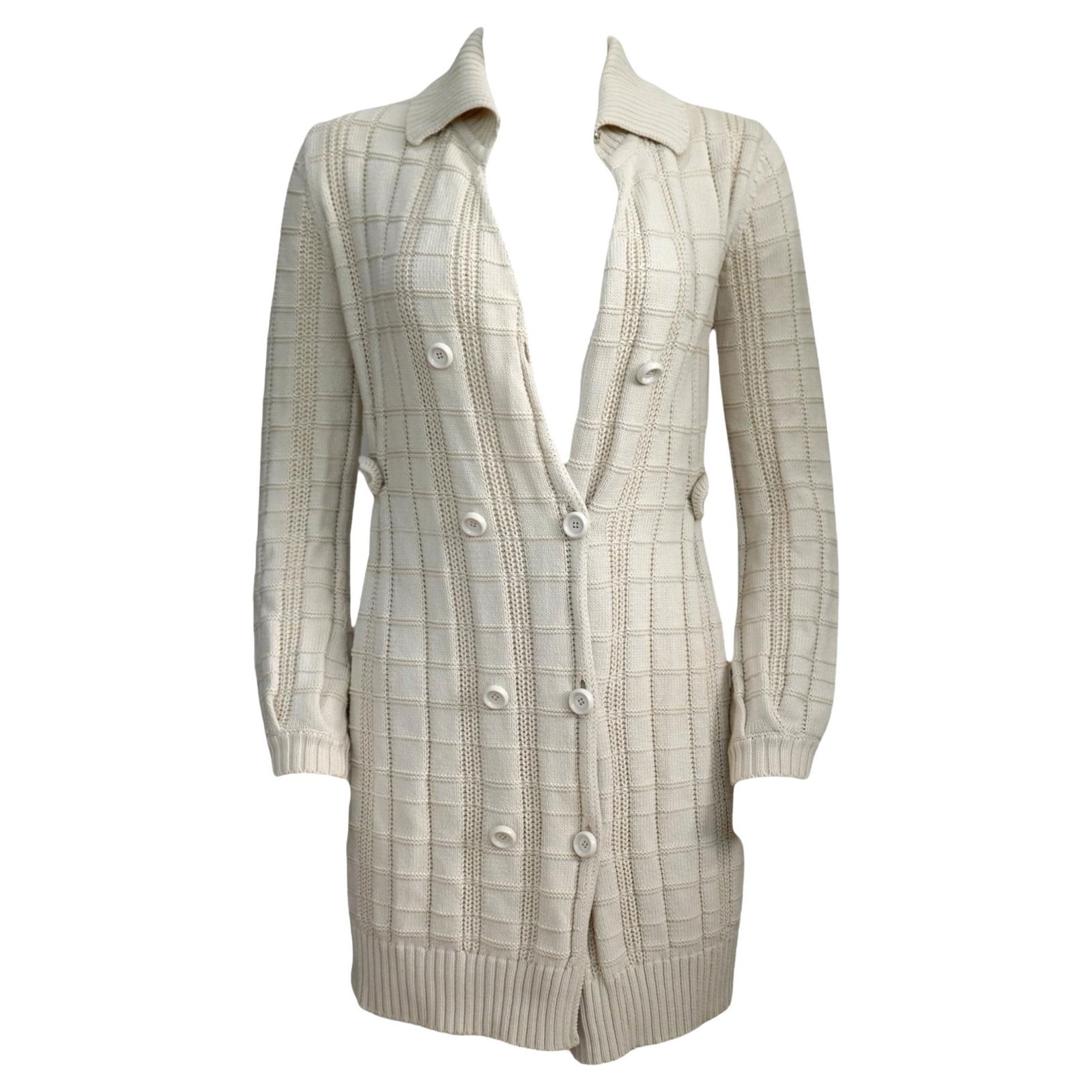 Fendi Cream Cardigan Sweater sz 38: Fendi cream cardigan sweater sz 38 Long Sleeve Length: 33” 4 button closure Cinched waist button detail Great condition Reserve: $380.00 Shipping:Domestic: Flat-rate of $85.99 to