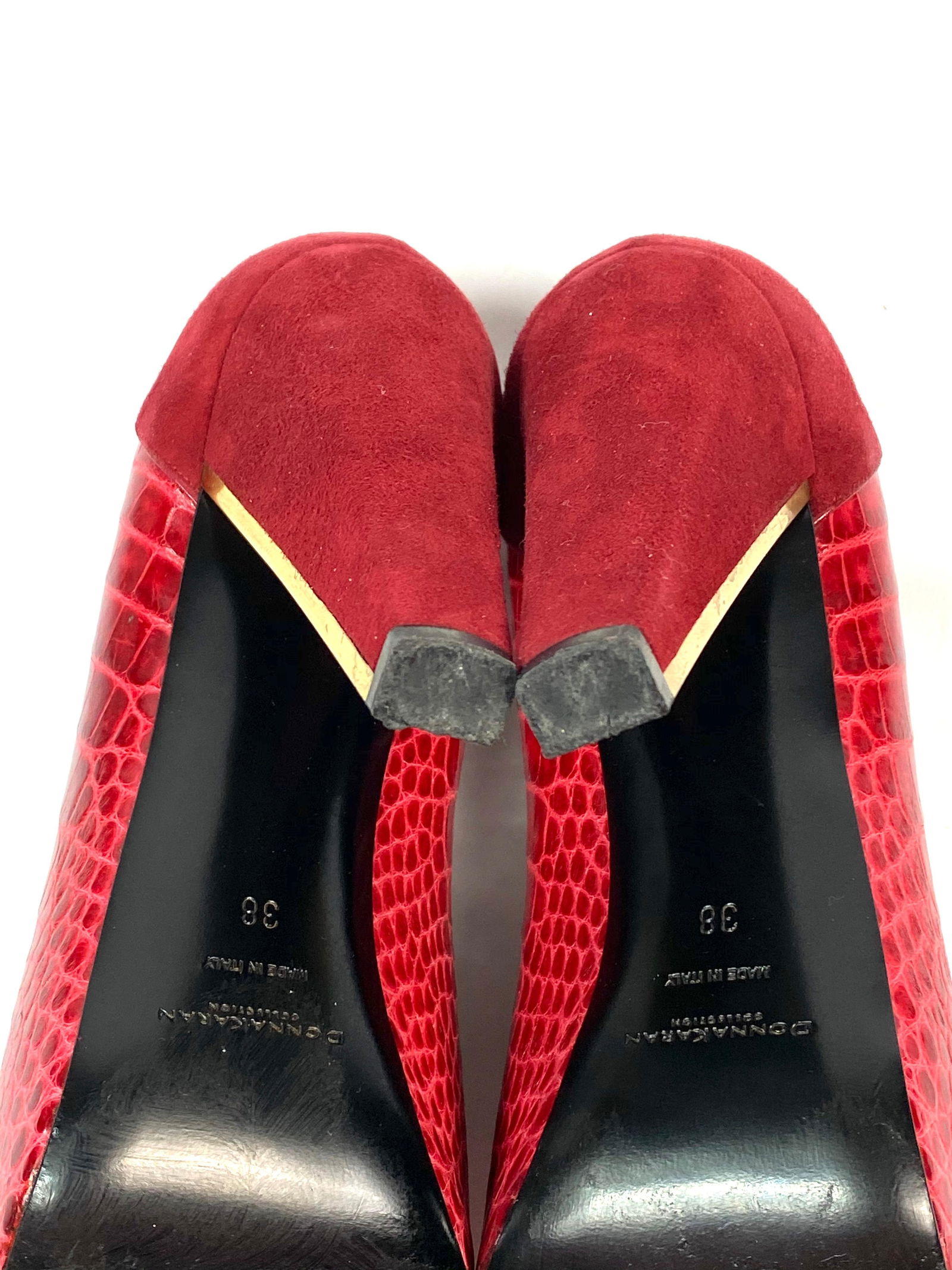 Donna Karan Collections Red Crocodile and Suede Pump Heels Shies Size 38 - 11