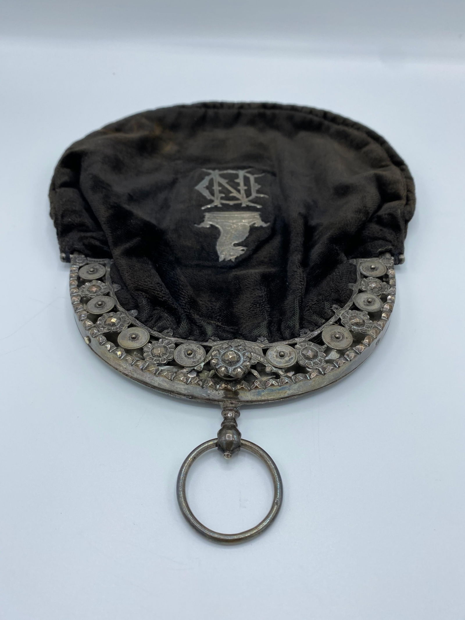 Victorian English Sterling Silver and Brown Velvet Evening Purse - 2