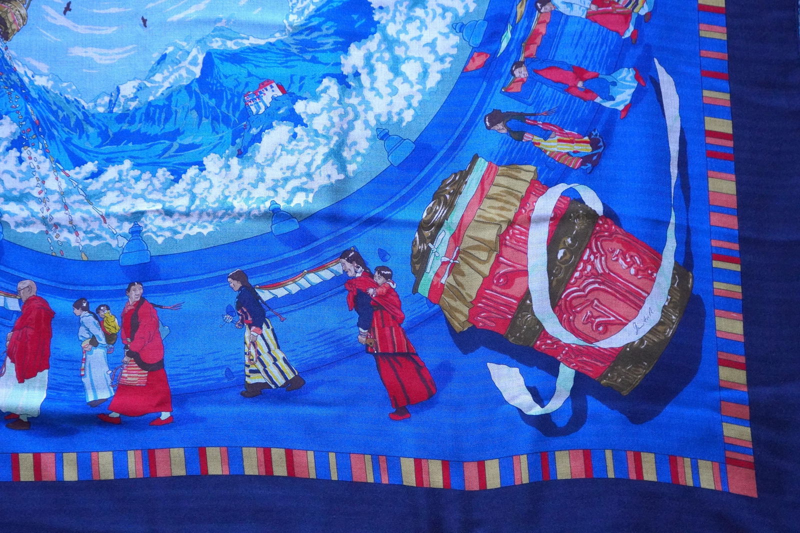 Vintage Hermès Prières Au Vent Cashmere Blue Silk Shawl - 10