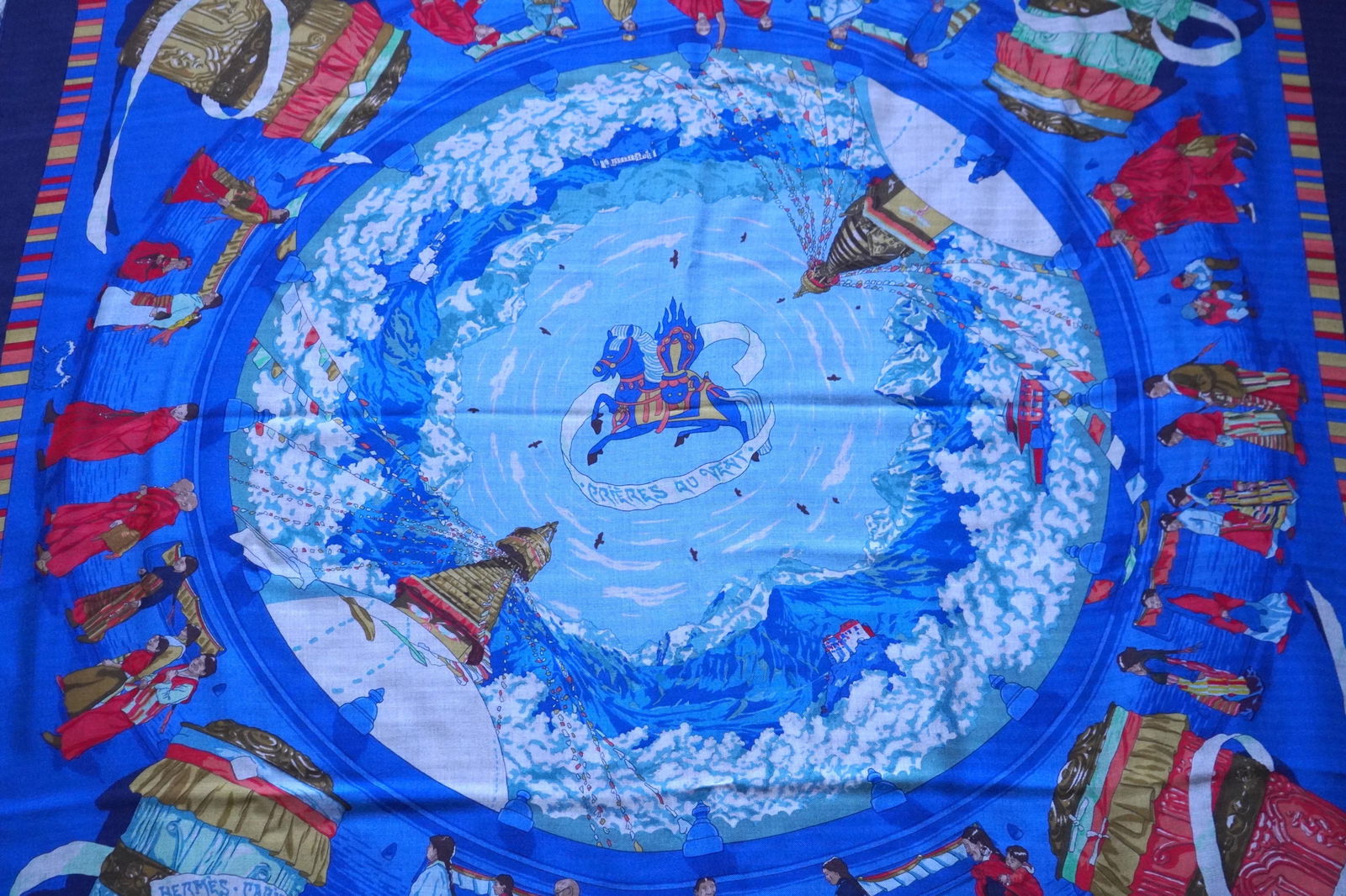 Vintage Hermès Prières Au Vent Cashmere Blue Silk Shawl - 8