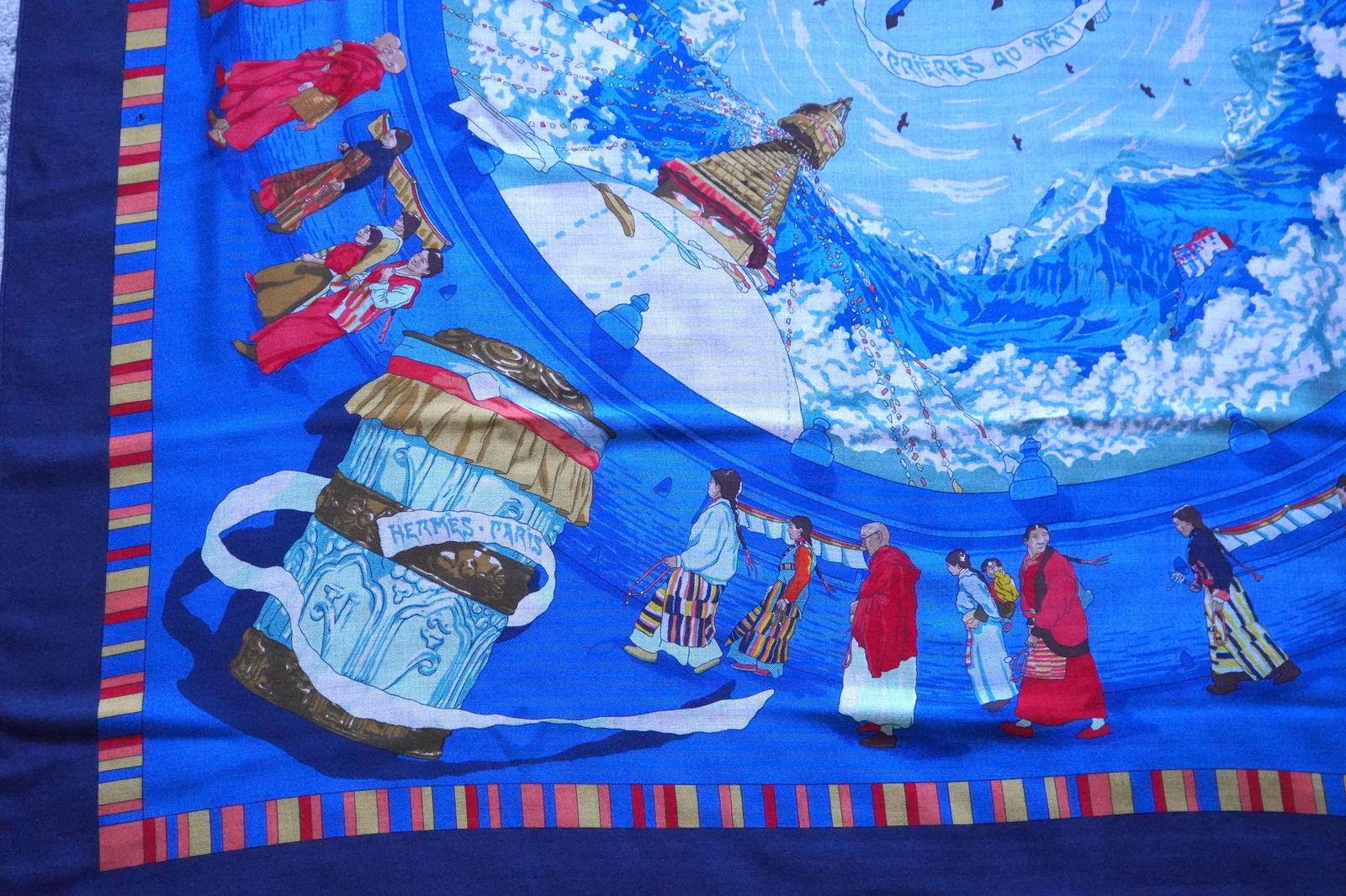 Vintage Hermès Prières Au Vent Cashmere Blue Silk Shawl - 9