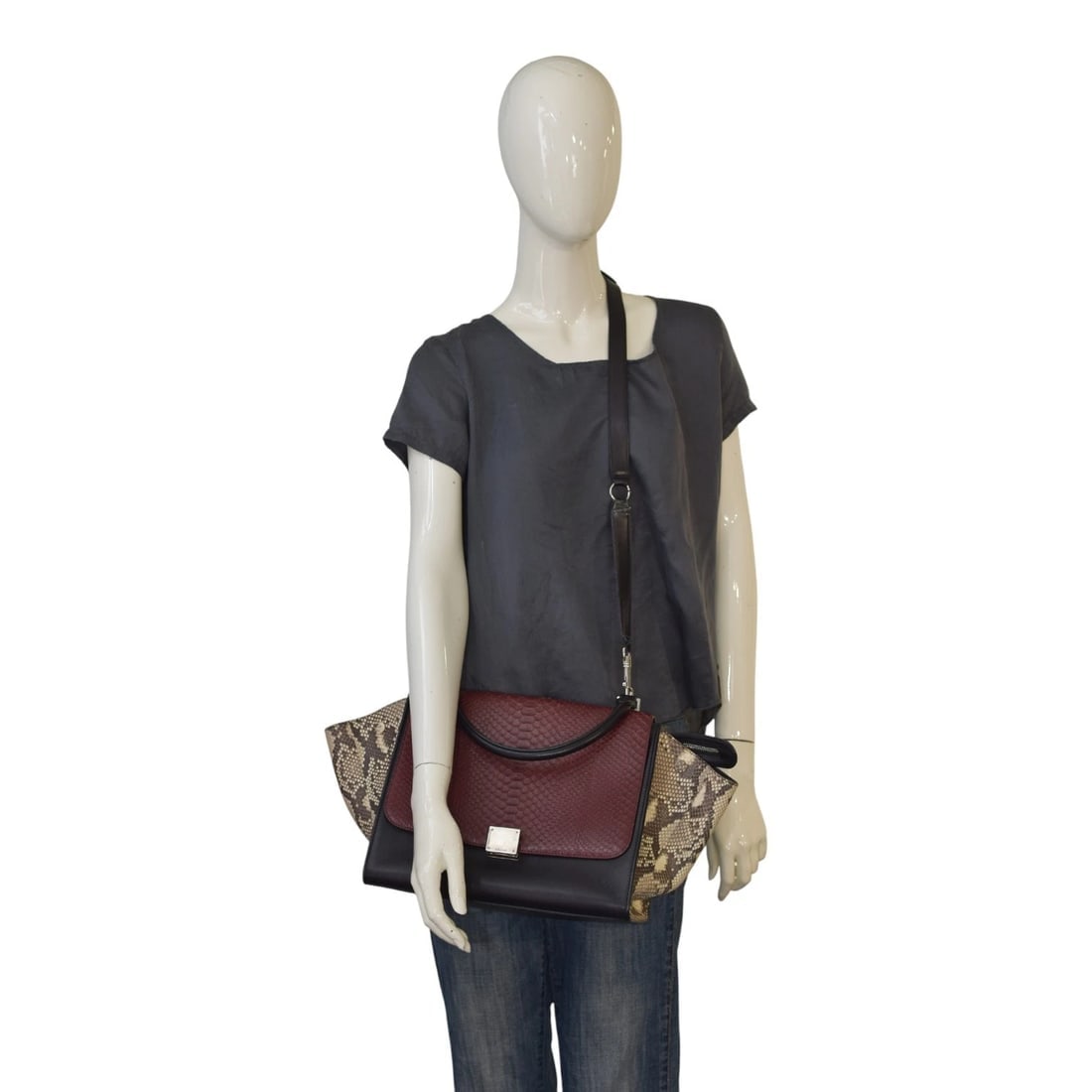 Céline Trapeze Snake & Leather Top Handle Shoulder Bag Burgundy Black Natural - 17