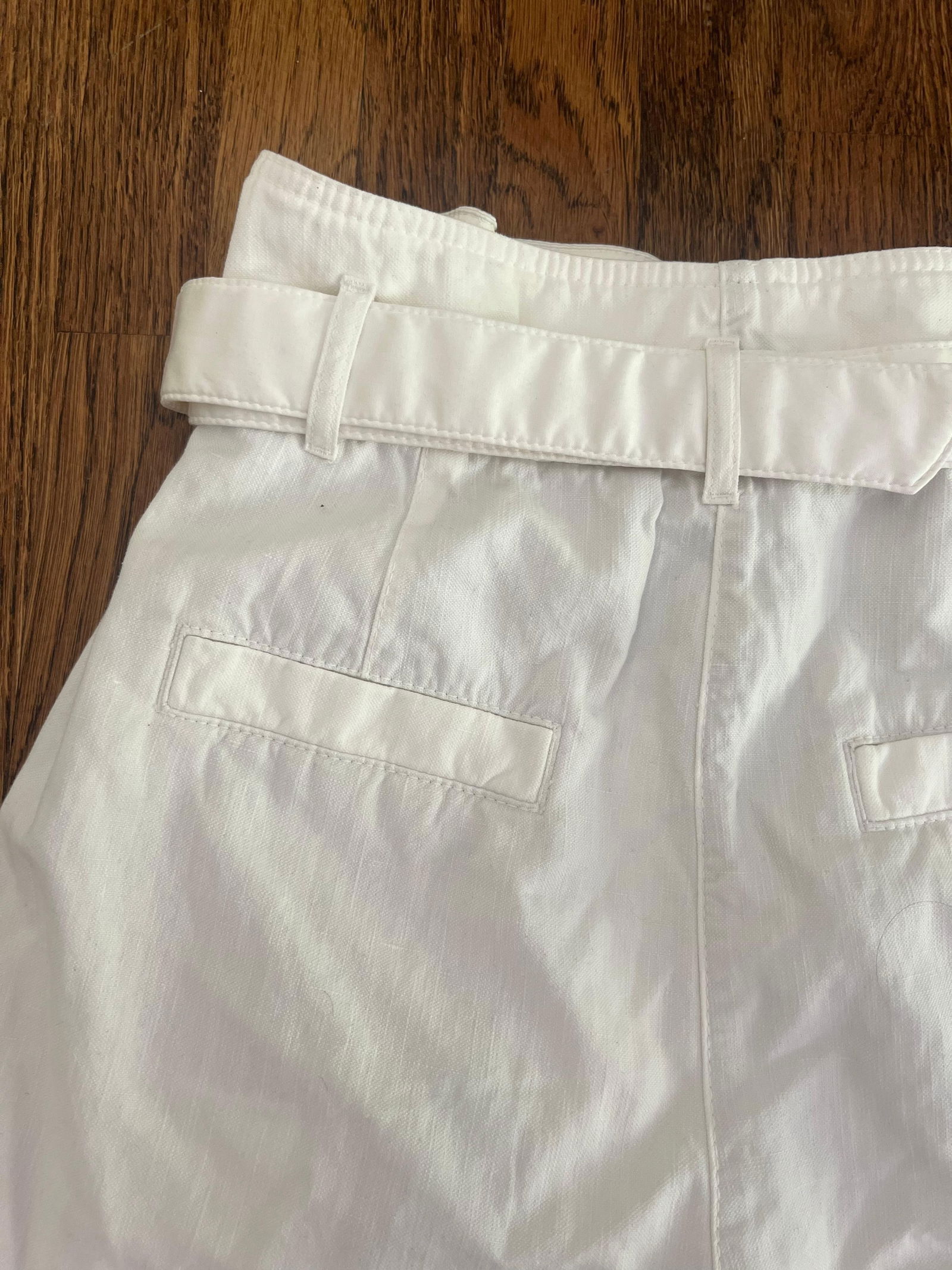 Brunello Cucinelli White Shorts, Size 42 - 9