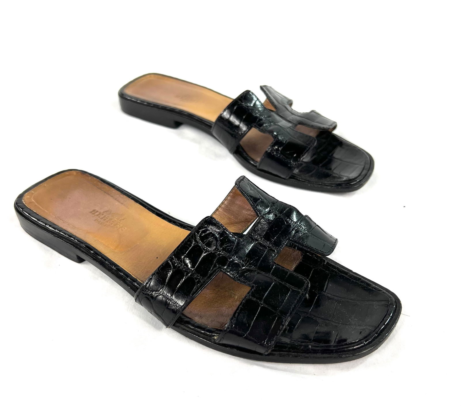 Hermès Paris Black Croc Leather Oran Flat Slide Sandals, Size 38.5 - 8