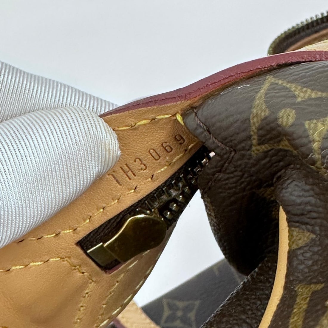 LOUIS VUITTON Stresa PM bag in Monogram canvas - 12