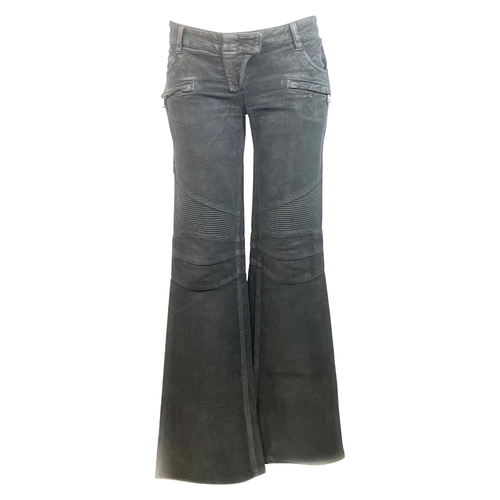 Balmain Black Suede Flare Jeans Pant Size 40: Balmain Black Suede Flare Jeans Pant Size 40 Product details: Size 40 100% cotton Featuring two pockets with the silver tone zip closure on the front and back Flare leg style, measure 10.5" wide Made