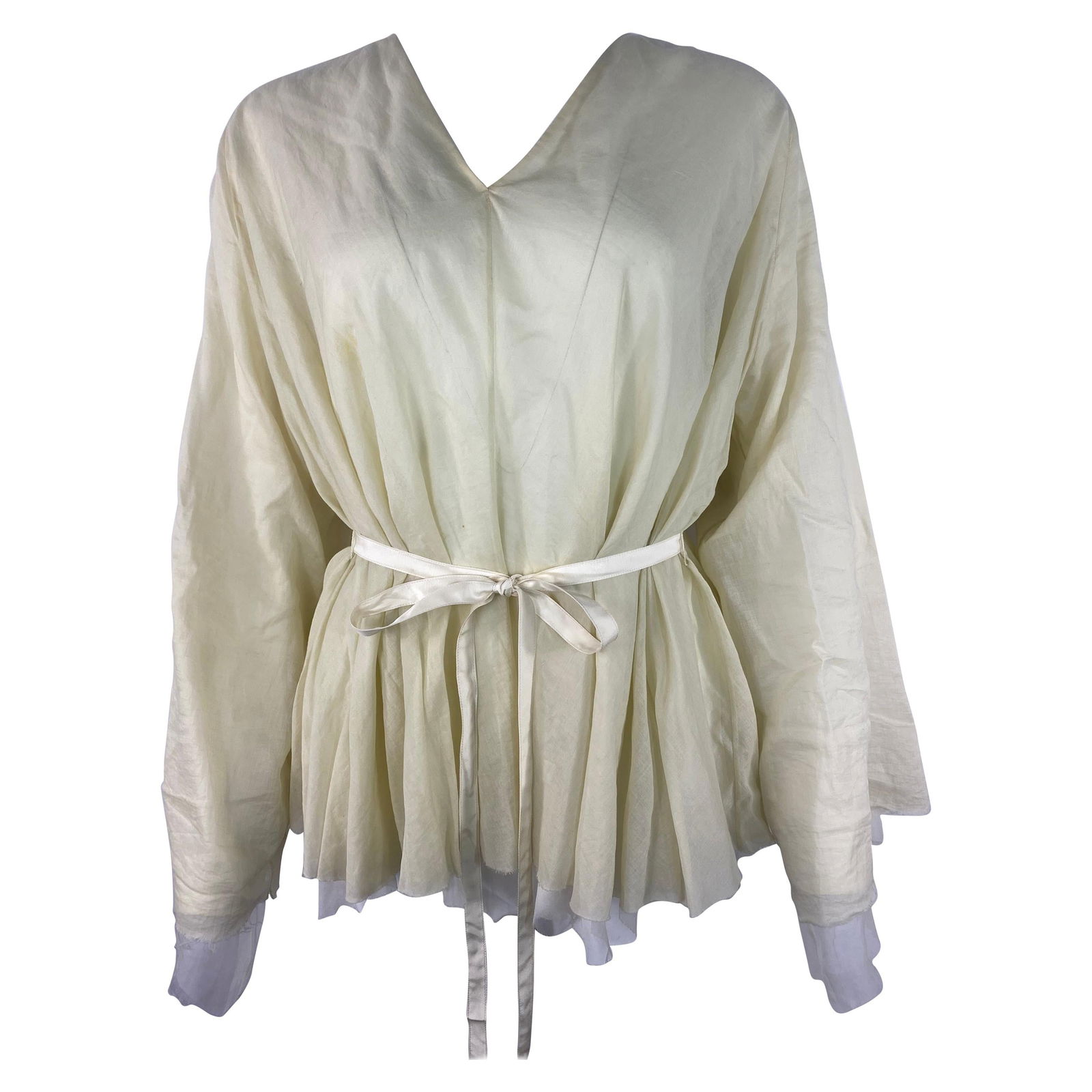 The Row Beige Cotton Blouse Top, Size XS: Product details: The top features v neck line, flare sleeves, belted detail, loose fit and light weight fabric. Reserve: $552.00 Shipping: Domestic: Flat-rate of $85.99 to anywhere within th