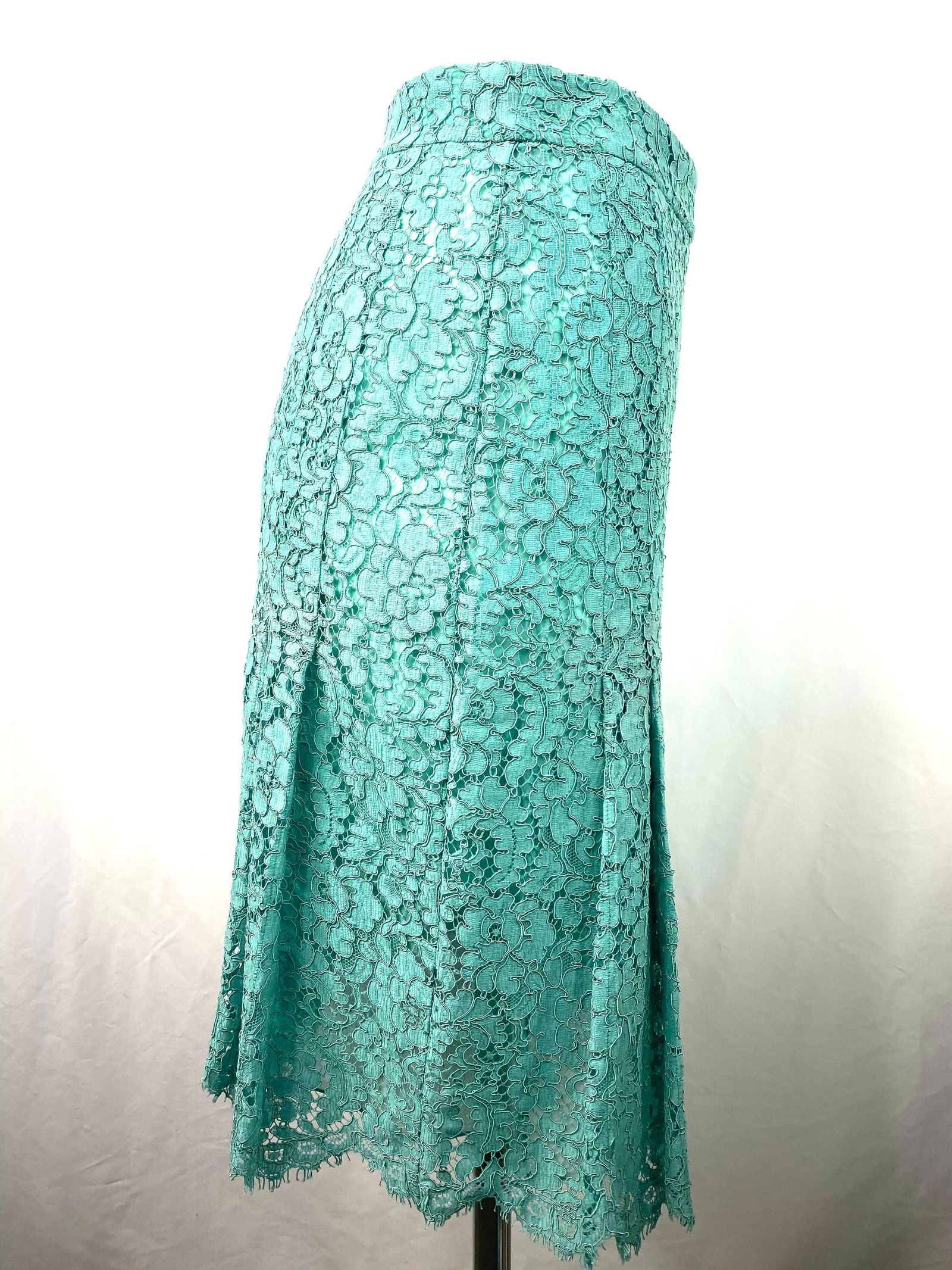 Chanel Turquoise Floral Lace Top and Skirt Set Size 40 - 17