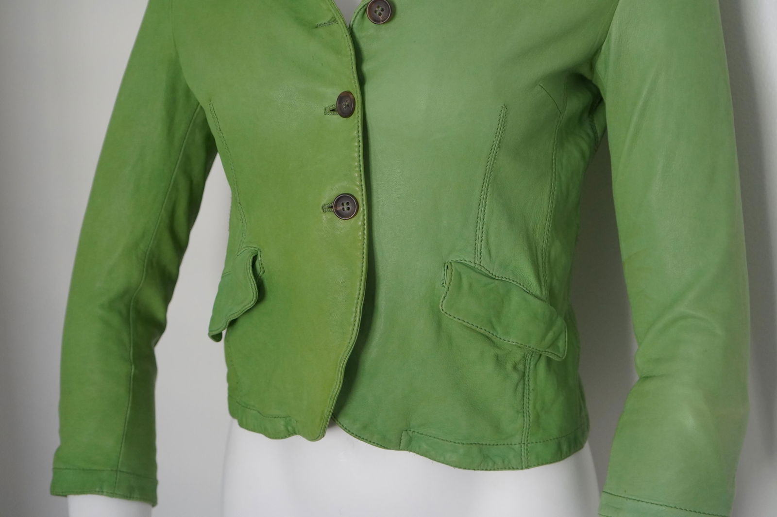 MIU MIU Green Leather Buttoned Jacket - 8