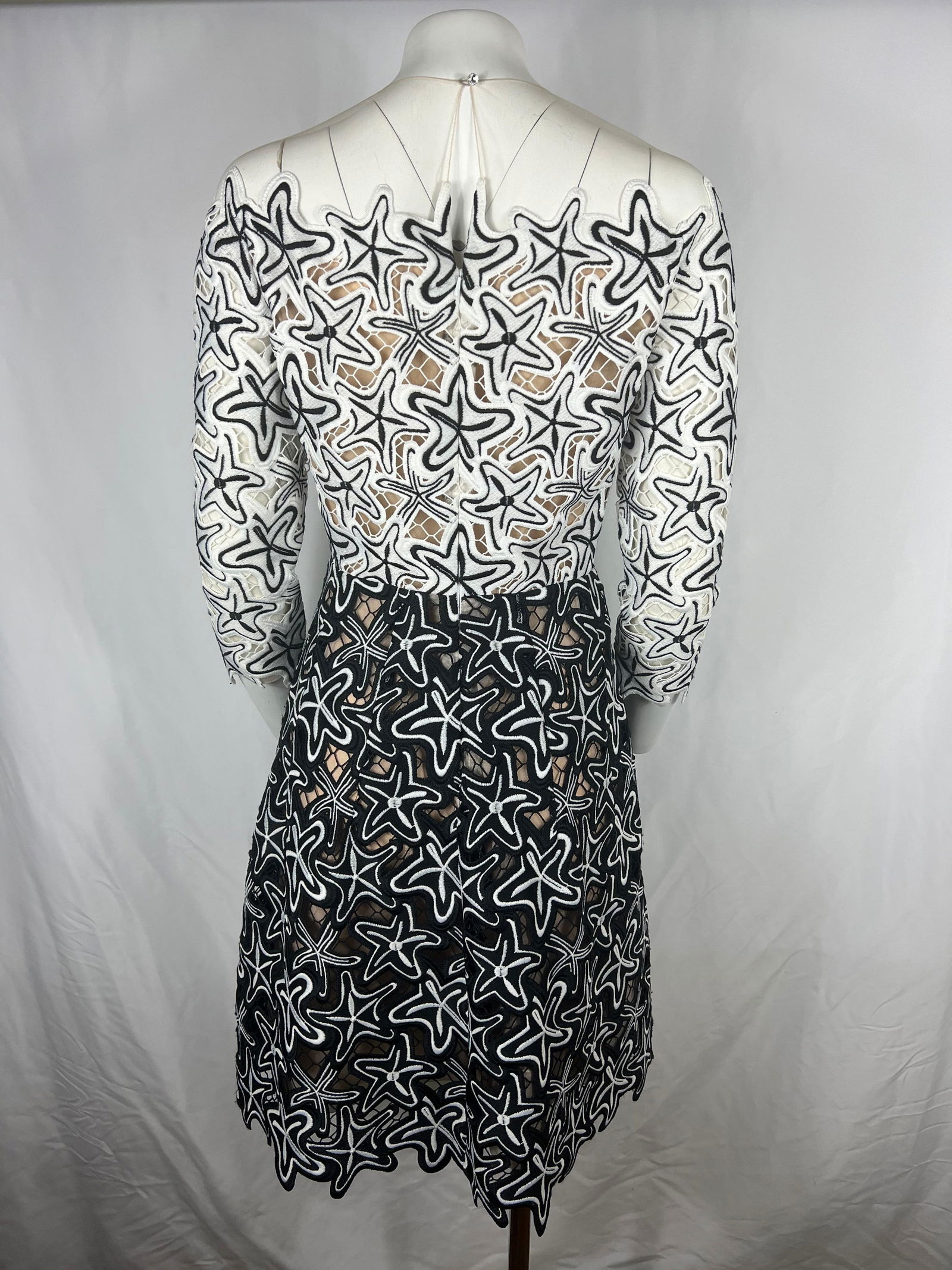 Oscar de la Renta Black and White Mini Dress, Size 6 - 11