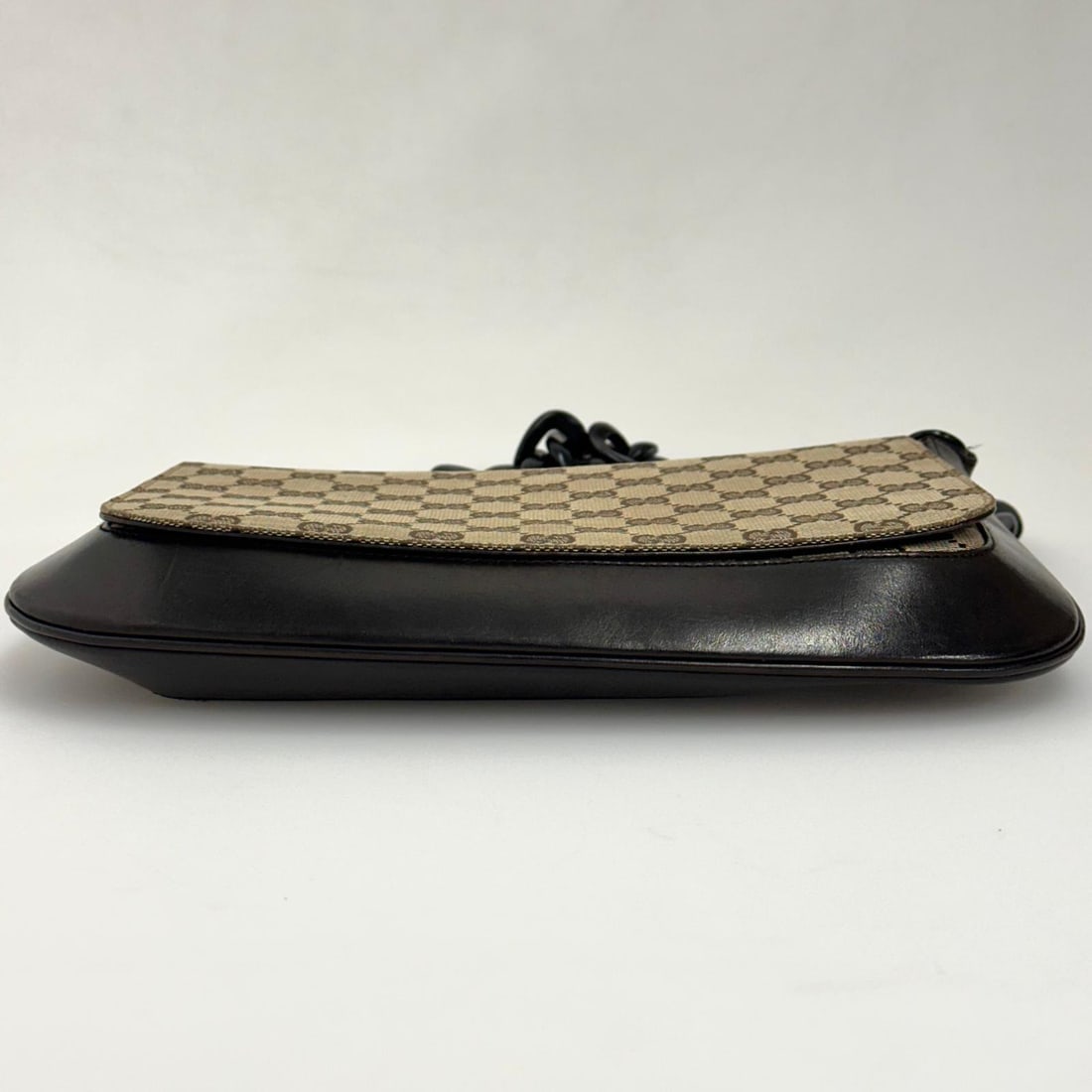 GUCCI GG Supreme Hobo Bag with Oversized Resin Chain - 7