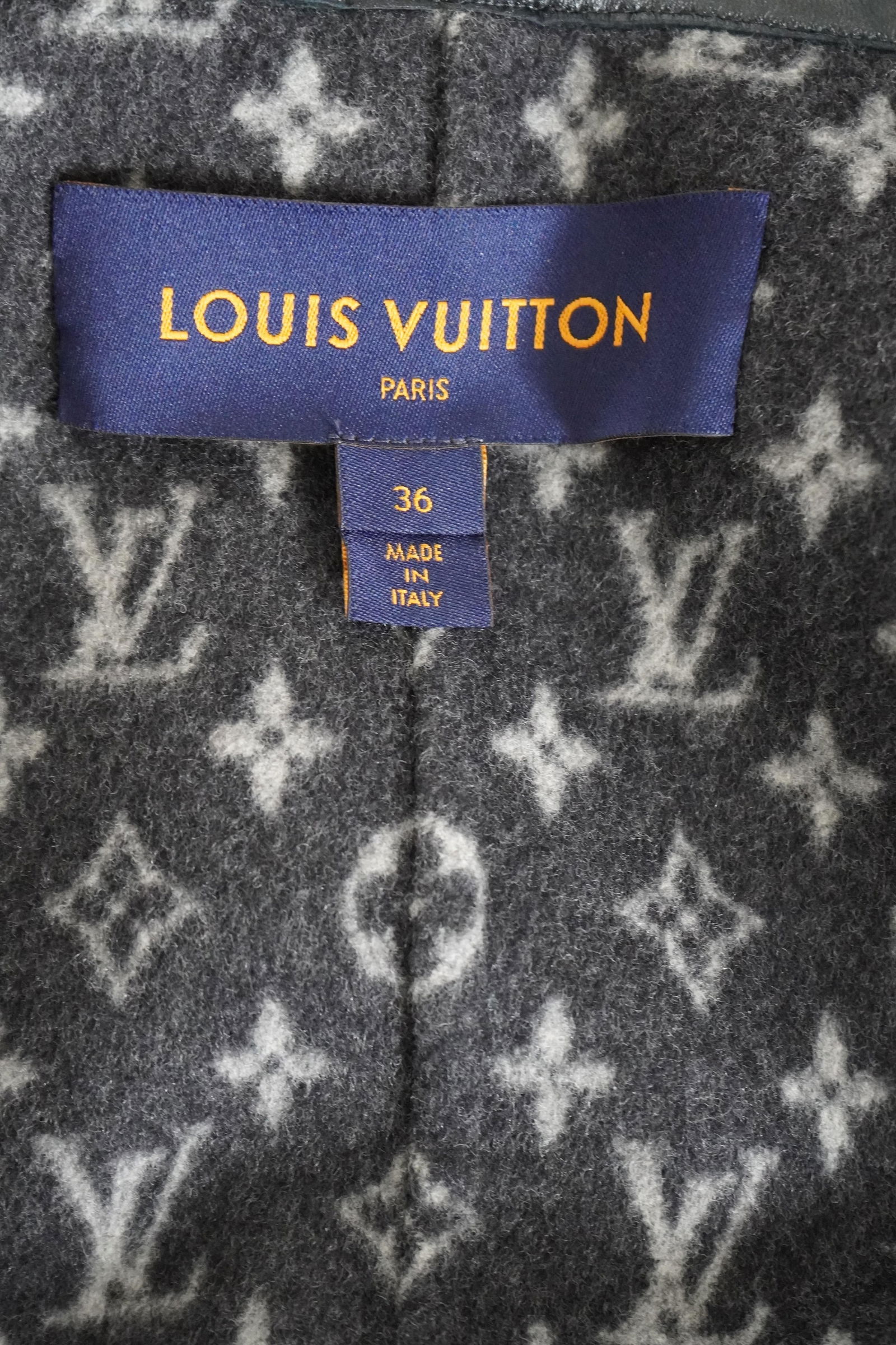 Louis Vuitton Monogram Grey Buttoned Wool Cape Coat - 16