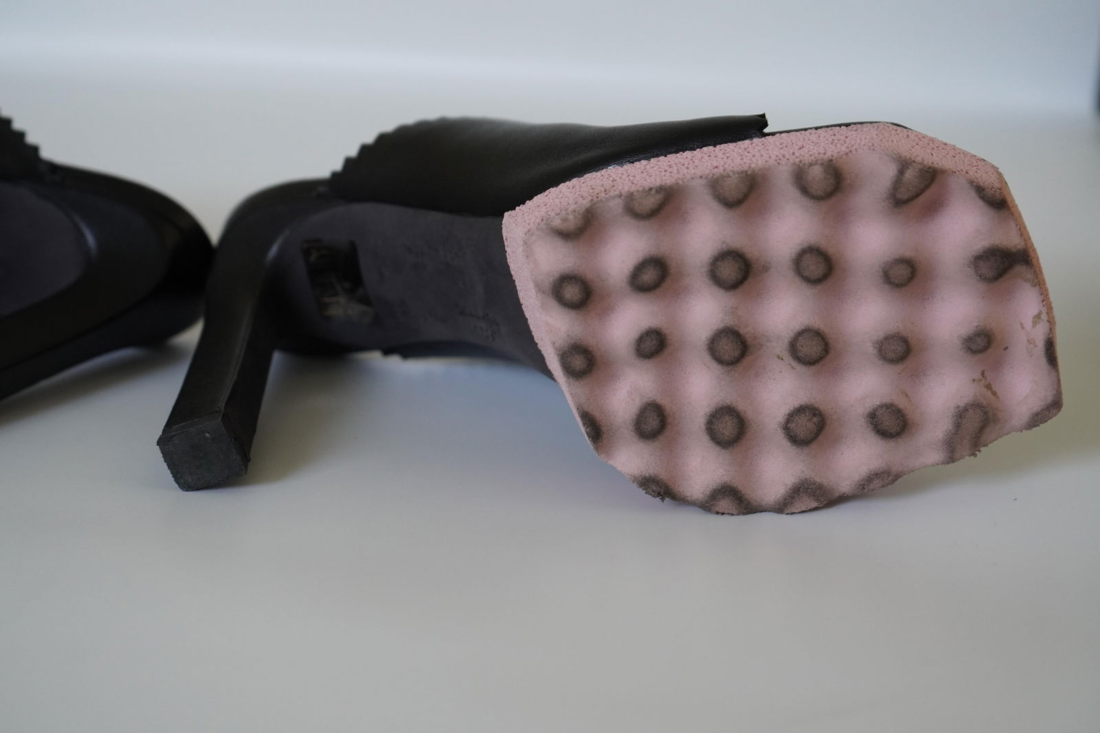 Off-White Black Leather Sponge Mules 39 - 13