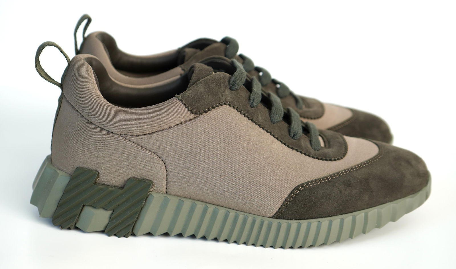 Hermes Green Bouncing Low-top Sneakers - 10
