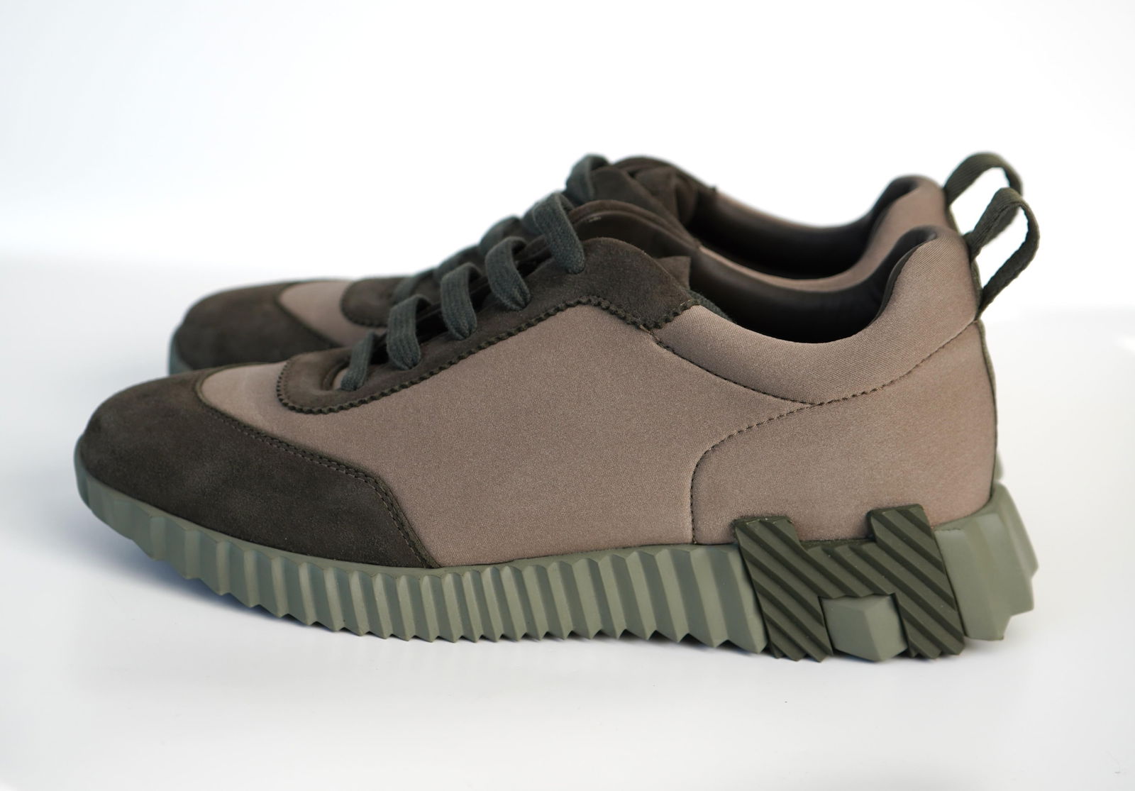 Hermes Green Bouncing Low-top Sneakers - 9