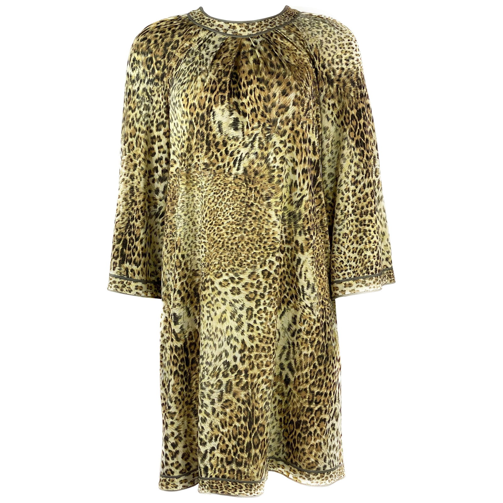 Vintage LEONARD Paris Silk Leopard 3/4 Sleeve Mini Dress Size 42: Vintage LEONARD Paris Silk Leopard 3/4 Sleeve Mini Dress Size 42 Product details: Size 42 Beige/ light brown leopard print with LEONARD Rear zip closure ¾ sleeves measure 22” long from the