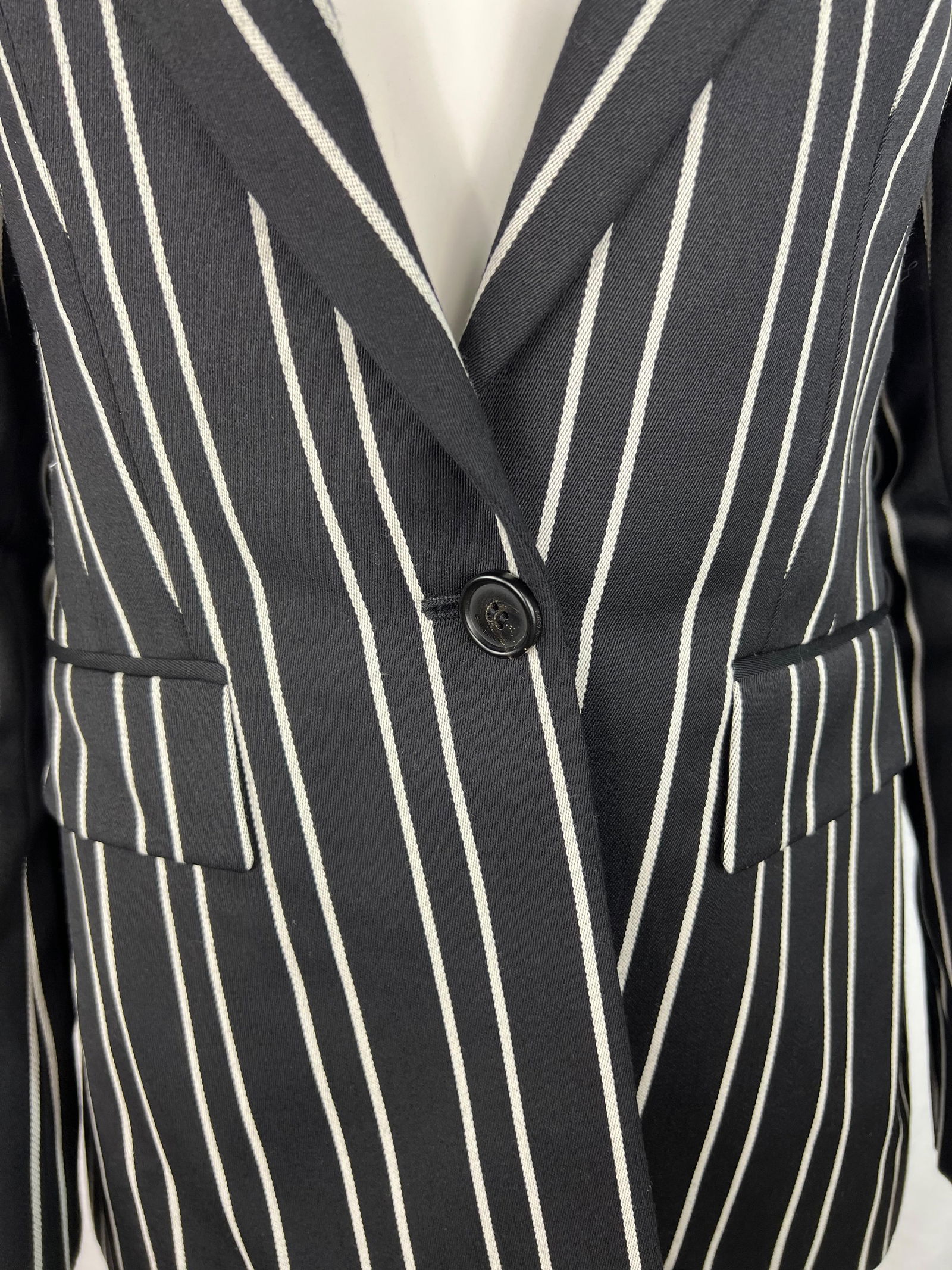 Givenchy Black and White Blazer Jacket, Size 40 - 18