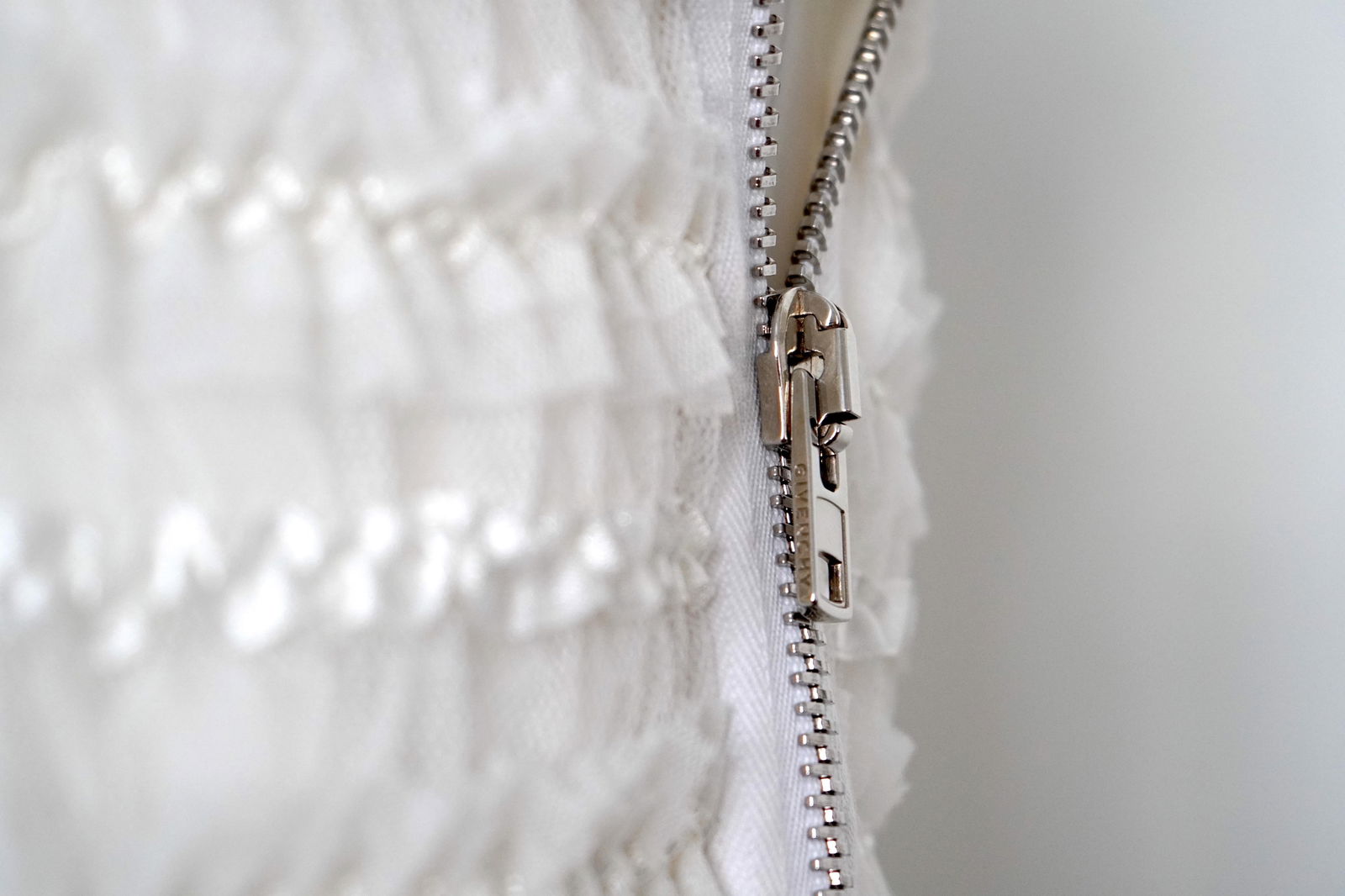 Givenchy Cream Mesh & Ribbon striped Zip Jacket Size 40 - 3