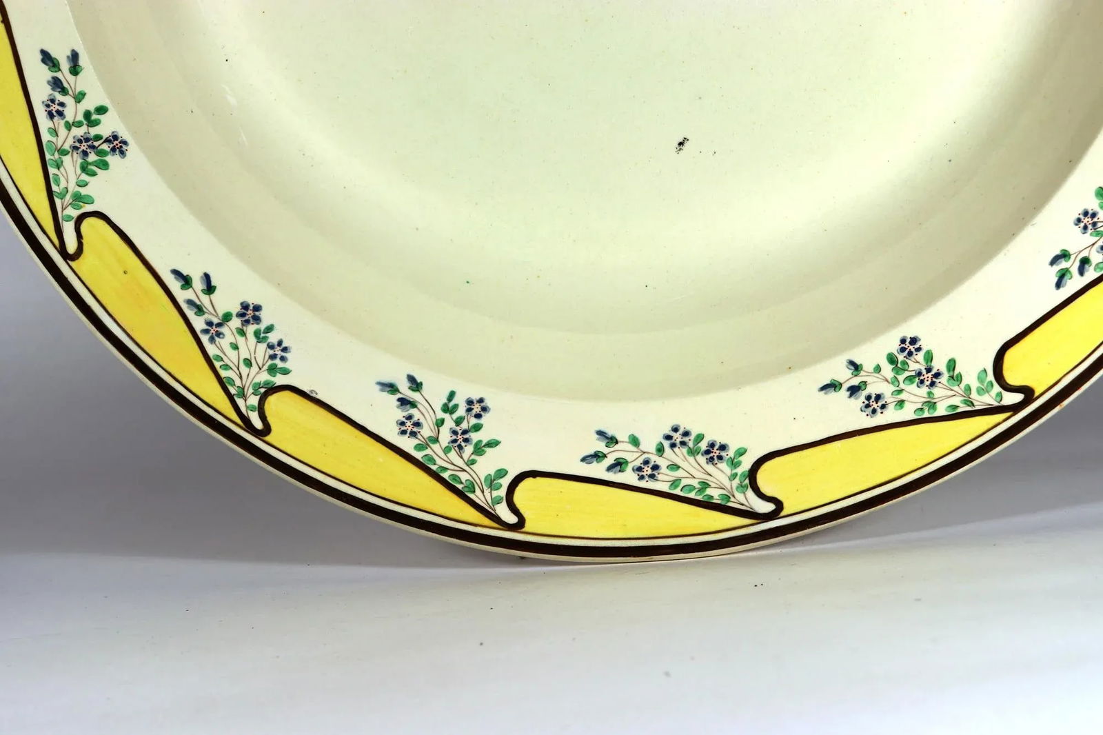 Massive English Creamware Pottery Yellow & Botanical Basin, Shorthose & Heath - 4