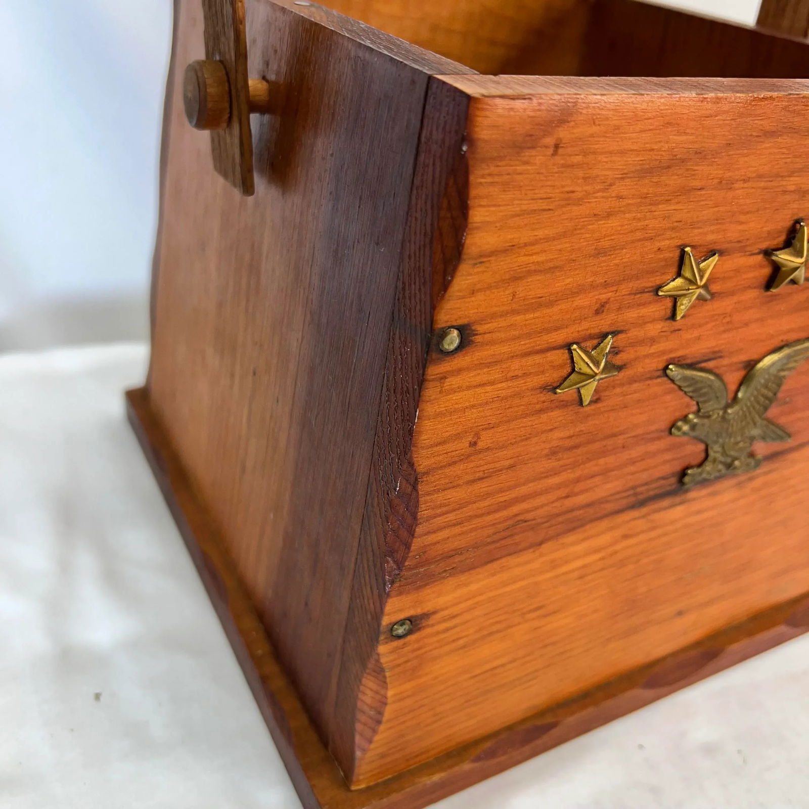 Mid Century Handmade Folk Art Pine Box With Handle Eagle Under Stars Design - 8