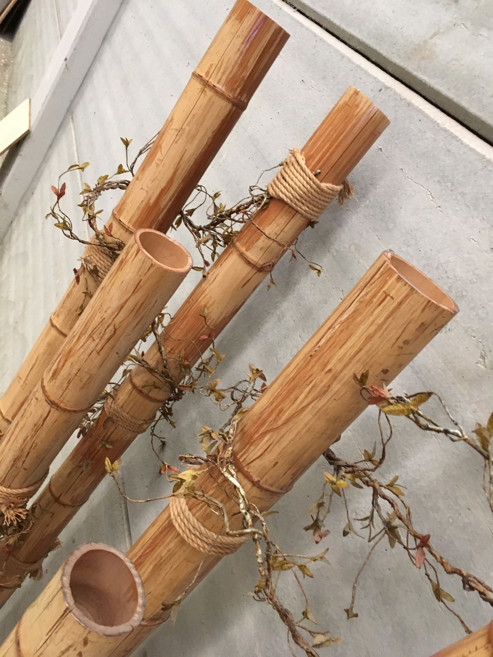 Pair of 20th Century Asian Decorated Columns With Vines, Leaves - 4