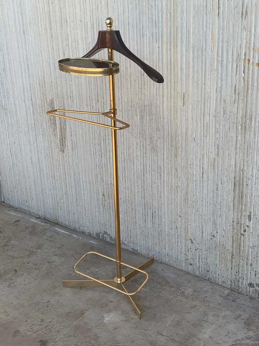 1970s Italian Hollywood Regency Brass and Wood Valet Stand Dressboy With Mirror - 3