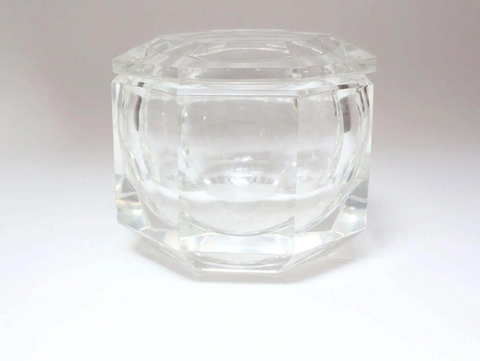 Italian Lucite Octagonal Form "Gem" Ice Bucket by Alessandro Albrizzi - 2