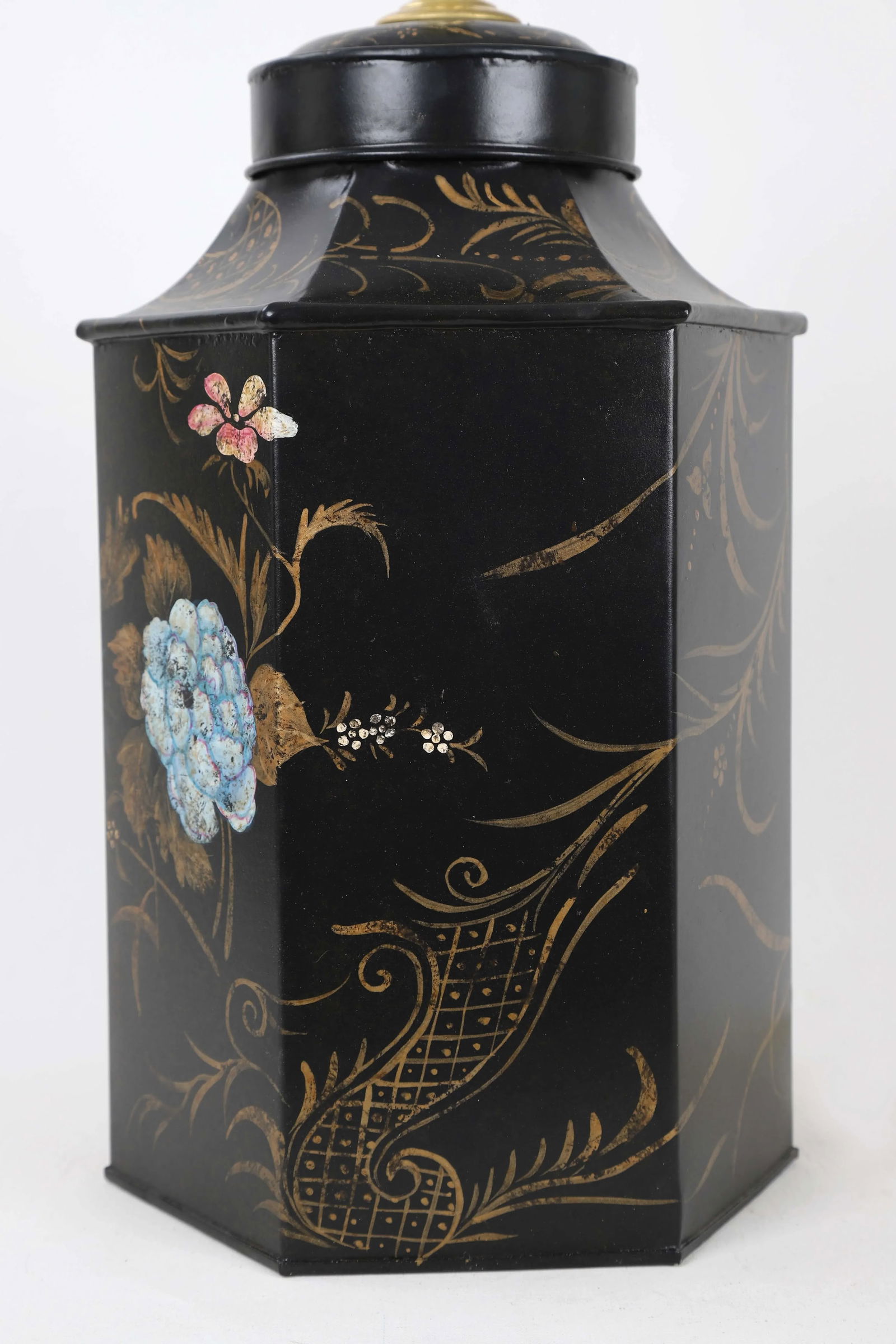 Vintage Famille Rose Hexagon Style Tea Caddy Lamp - 10