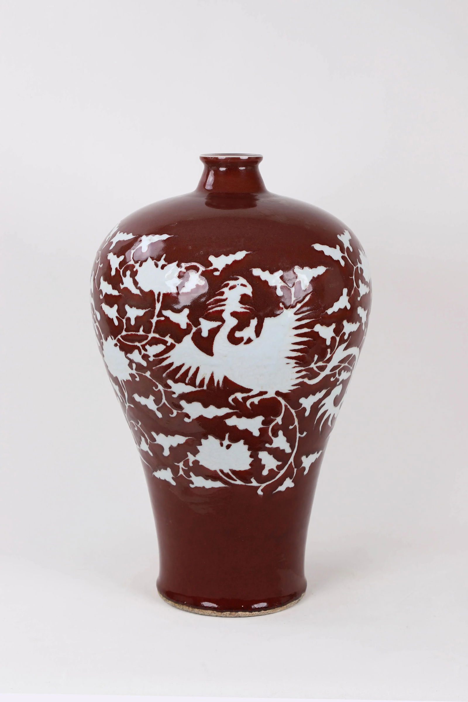 Early 20th-Century Chinese Red-Glazed Vase With Carved White Phoenix and Floral Motifs. - 13