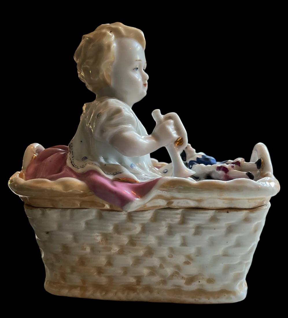 Antique 1880s Porcelain Fairing Trinket Memento Box Baby in Basket - 3