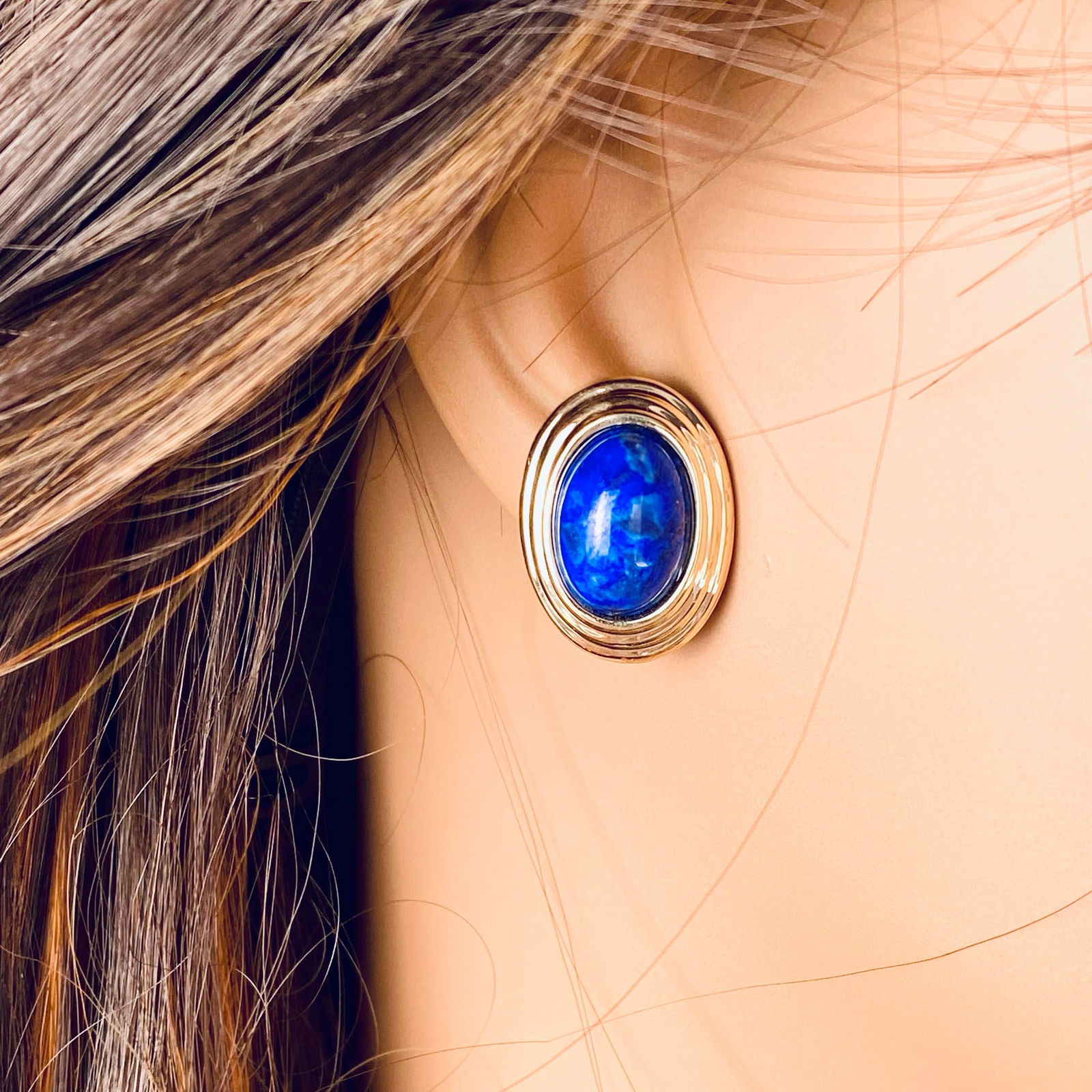 1990s Large Blue Lapis Lazuli 14 Karat Yellow Gold 0.90 Inch Long Stud Earrings - 2 Pieces - 3