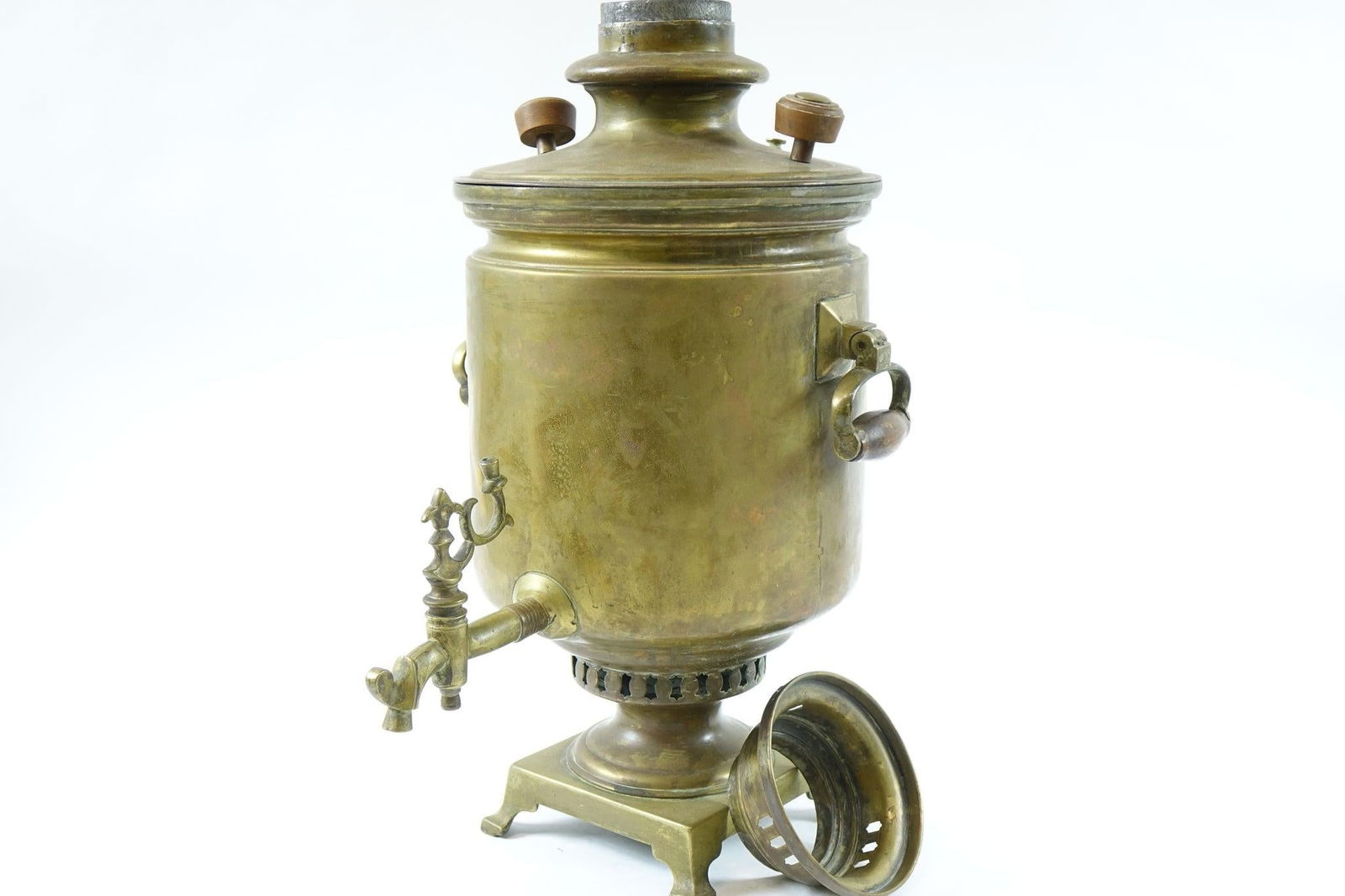 Antique 19th-Century Russian Brass Samovar – 10.5" X 13" X 18.5" - 3