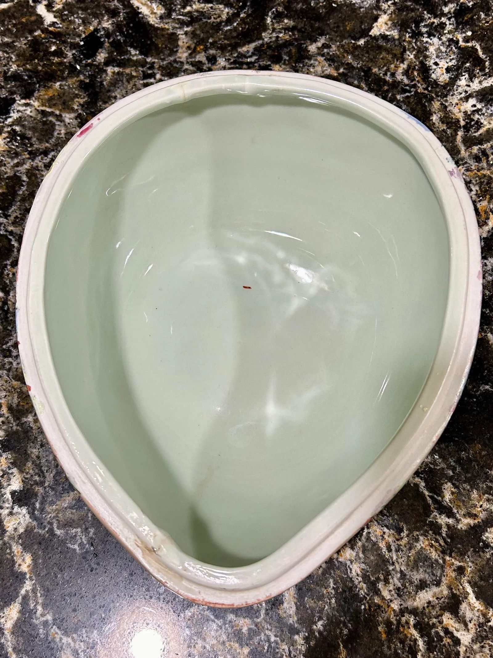 Antique 19th Century Chinese Porcelain Tabletop Ware, With Soft Pastel Colors in the Famille Rose Pa - 8