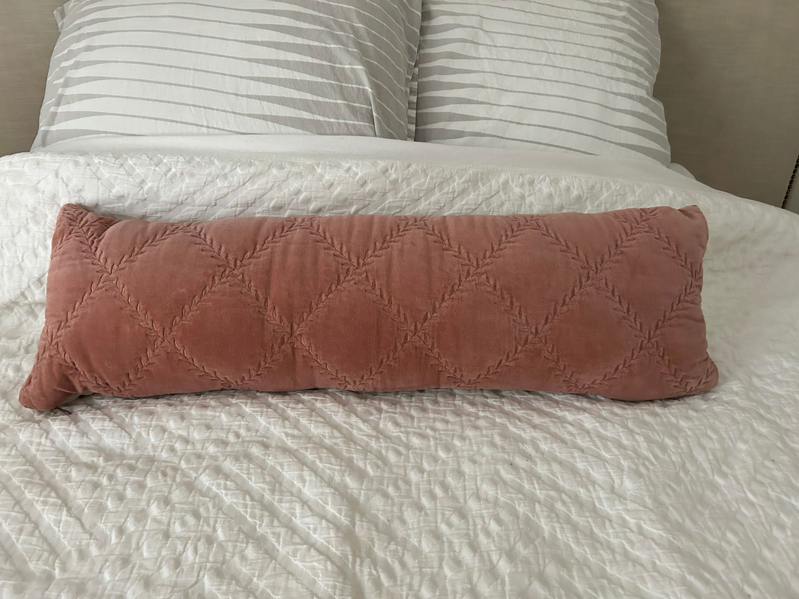 Bella Notte and Linen Long Lumber Pillow in Rouge and Natural Linen - 10