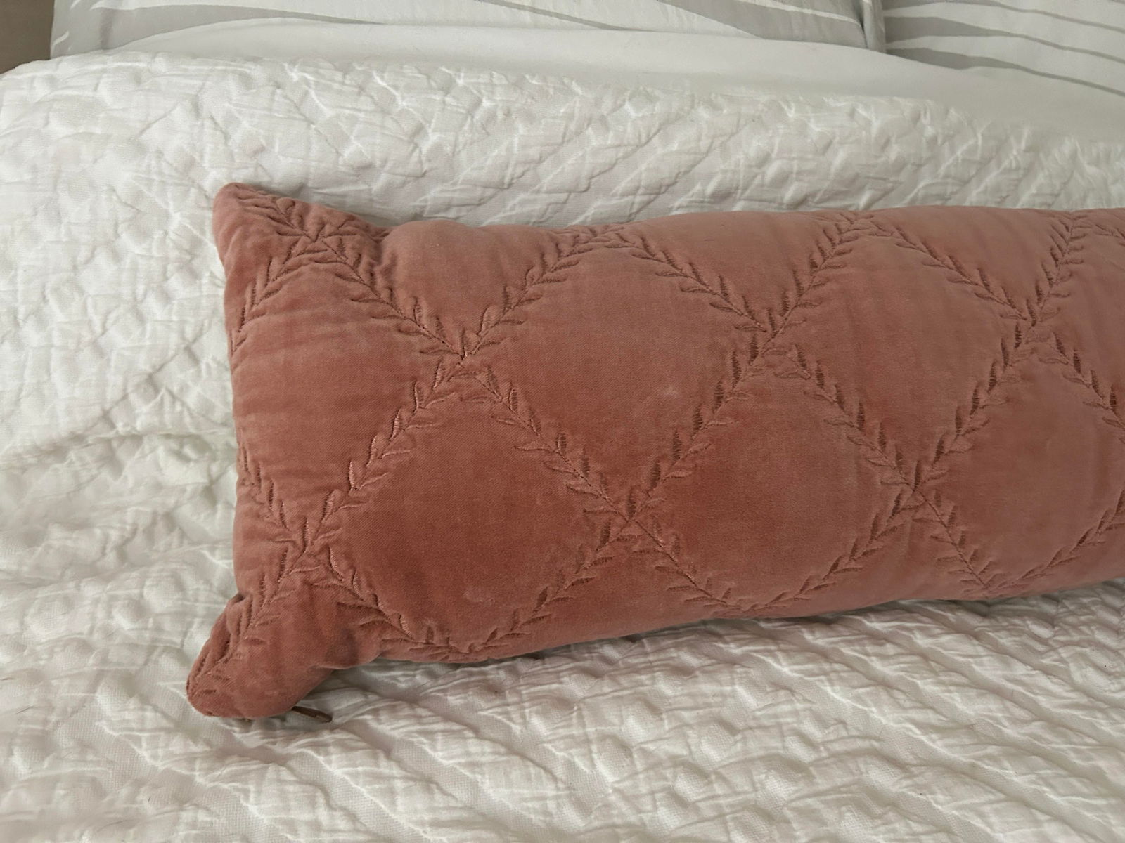 Bella Notte and Linen Long Lumber Pillow in Rouge and Natural Linen - 8