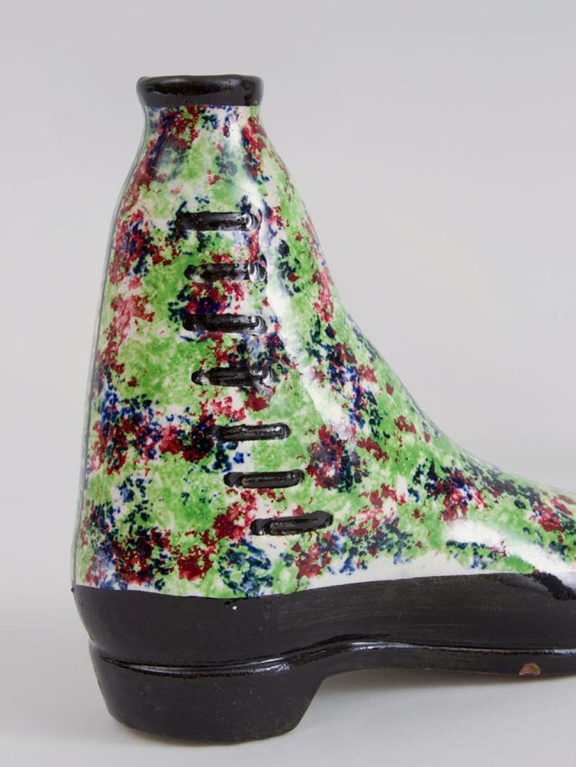 Scottish Pottery Pearlware Sponged Spirit Flasks Modelled in Form of Boots - 7