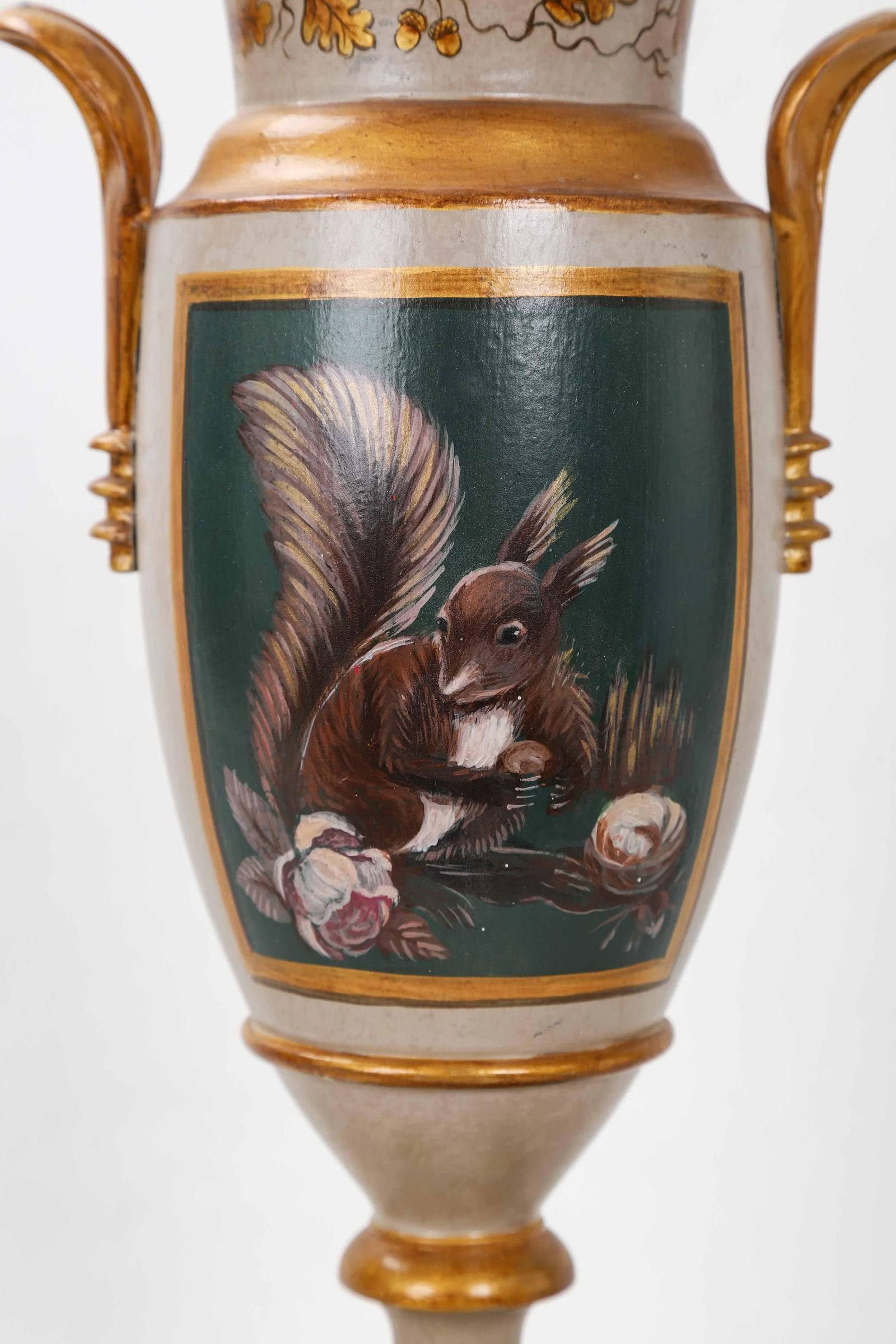 Vintage Cream and Gold Squirrel and Acorns Trophy Cup Lamp - 3