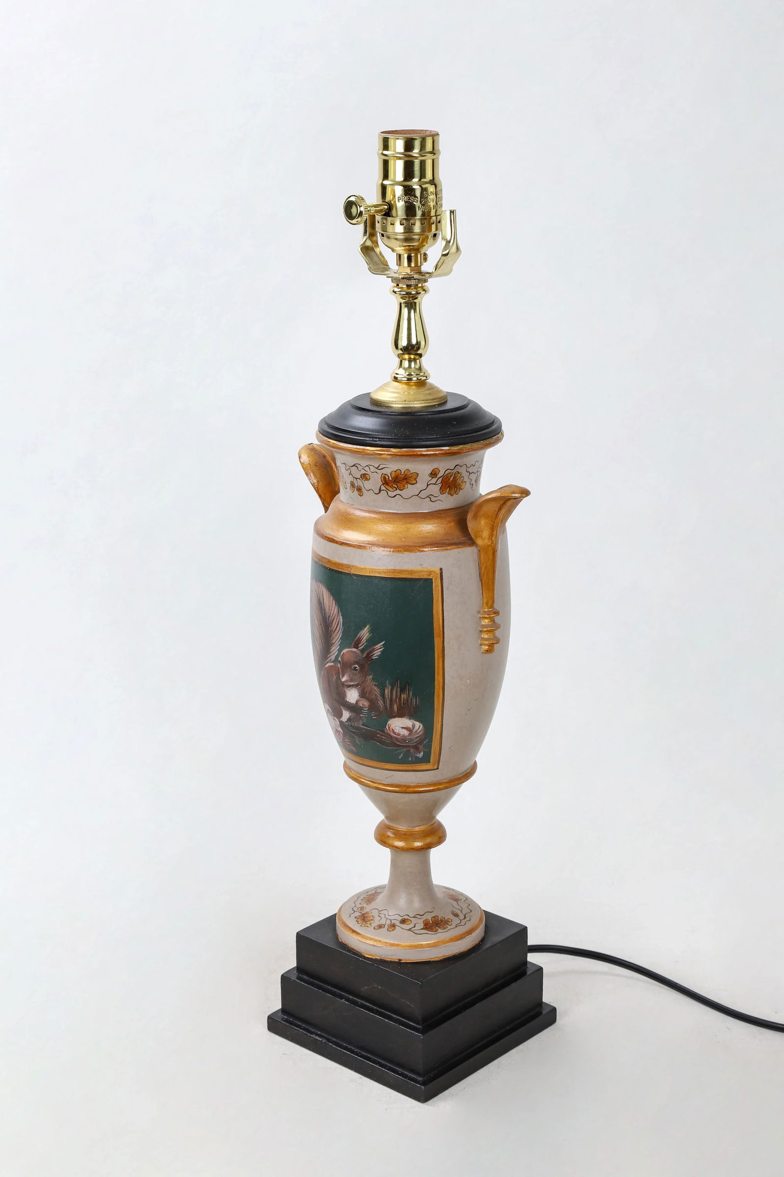 Vintage Cream and Gold Squirrel and Acorns Trophy Cup Lamp - 5